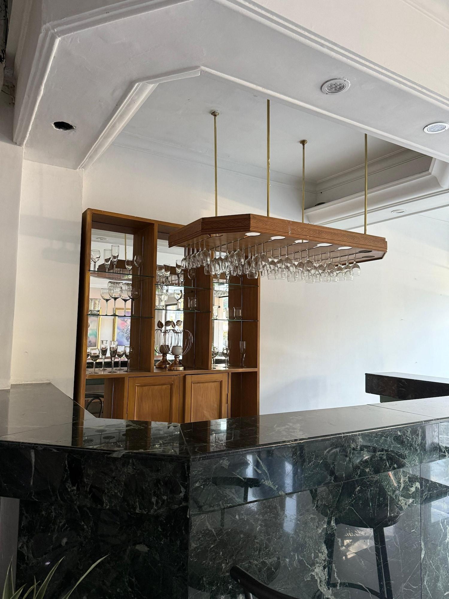 Bar/Salón Hotel Prince Plaza