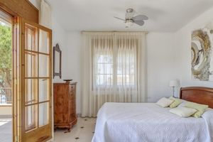 Renta temporal - Villa in Arenys de Mar With Sea View