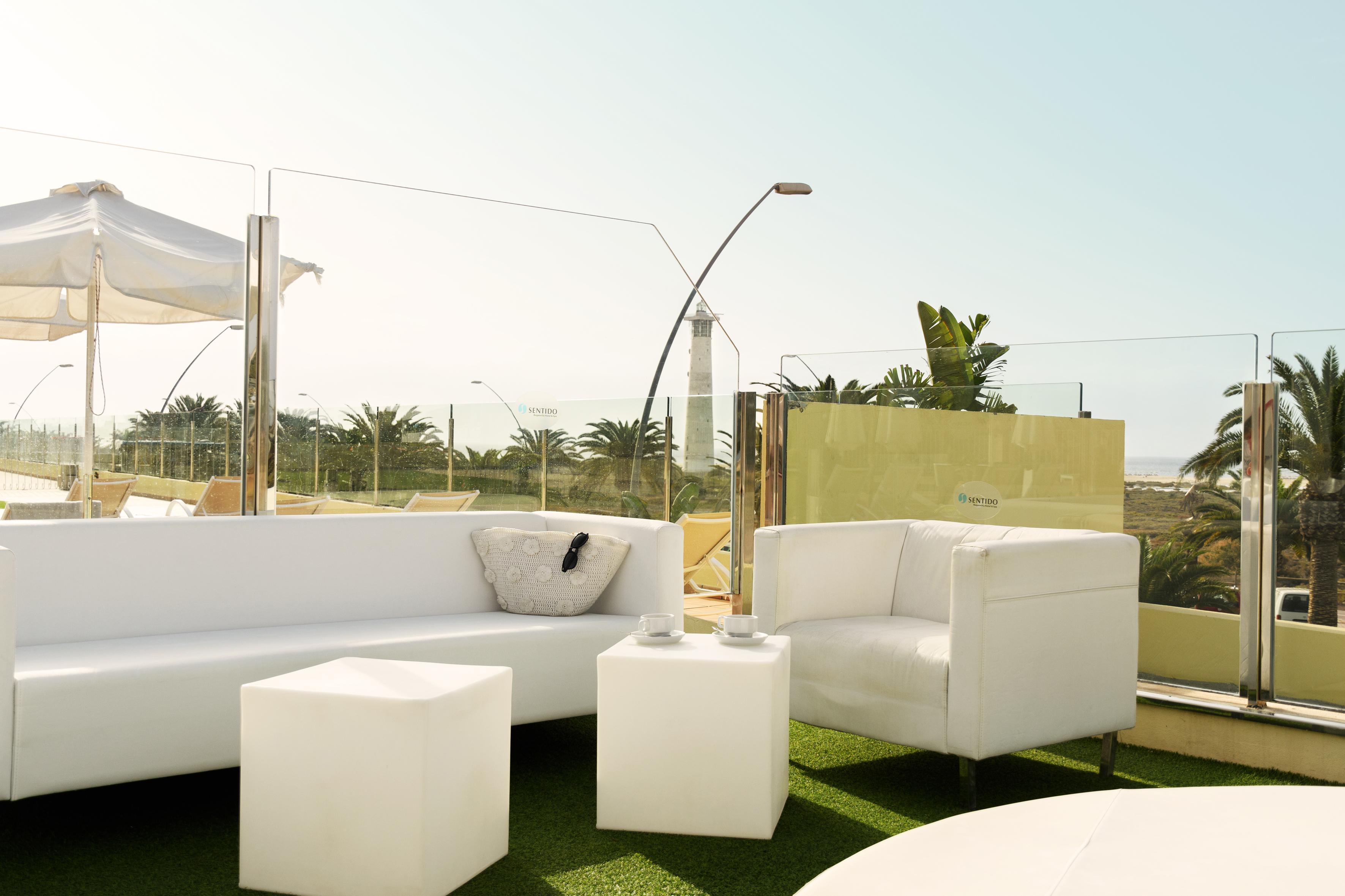 Bar/Salón R2 Buganvilla Hotel & SPA