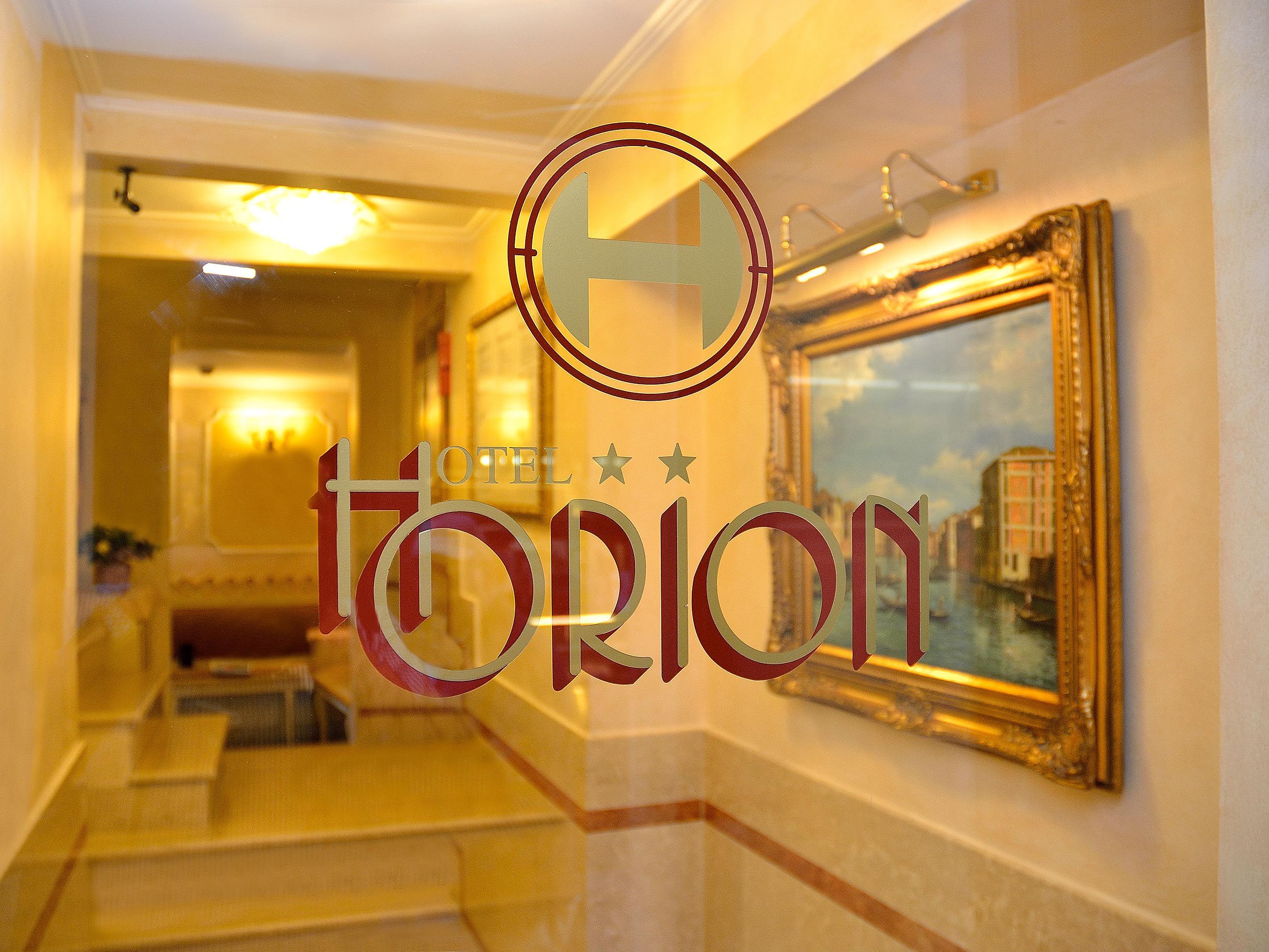 Vista Exterior Hotel Orion