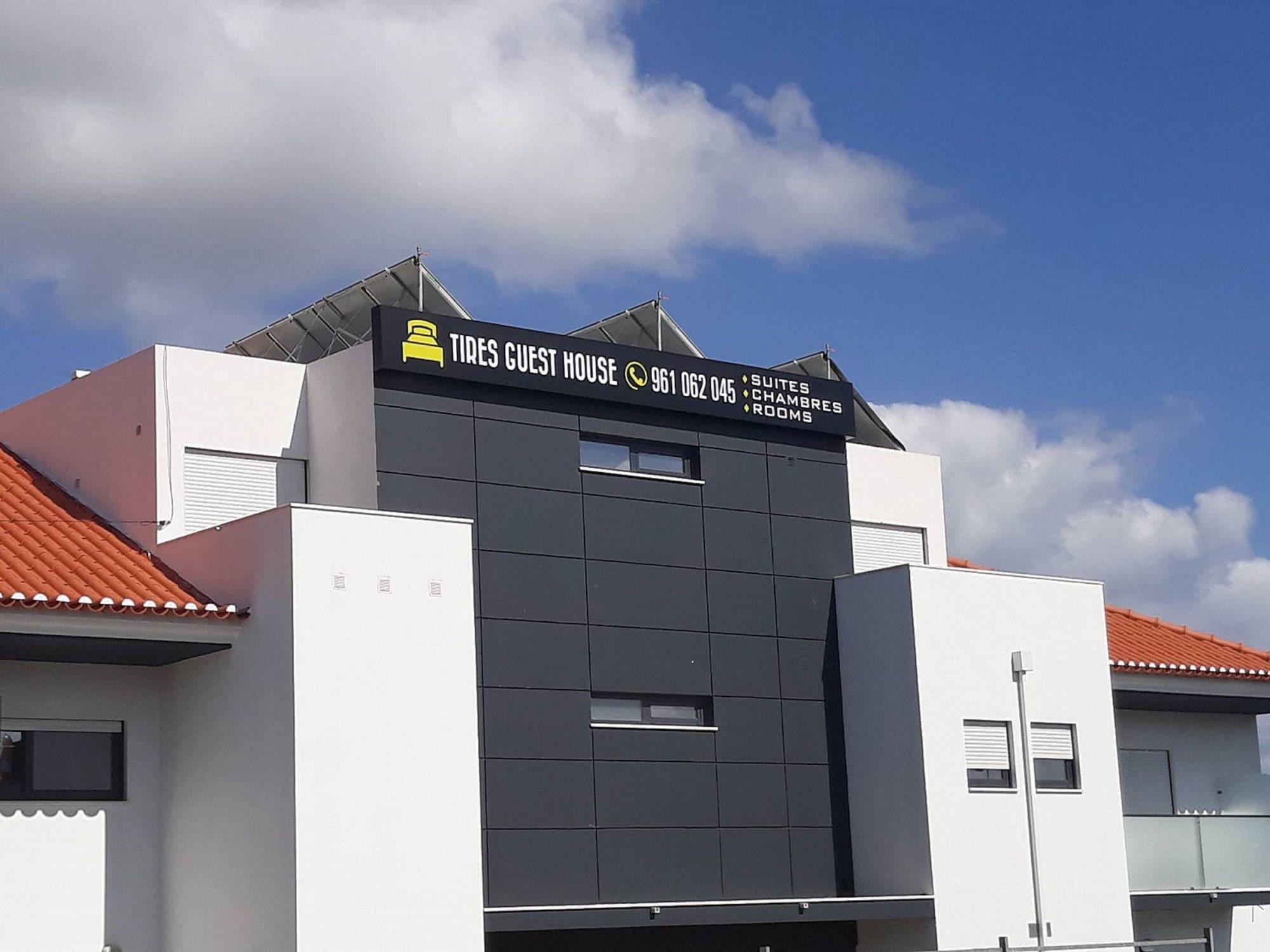 Vista Exterior Tires Guest House