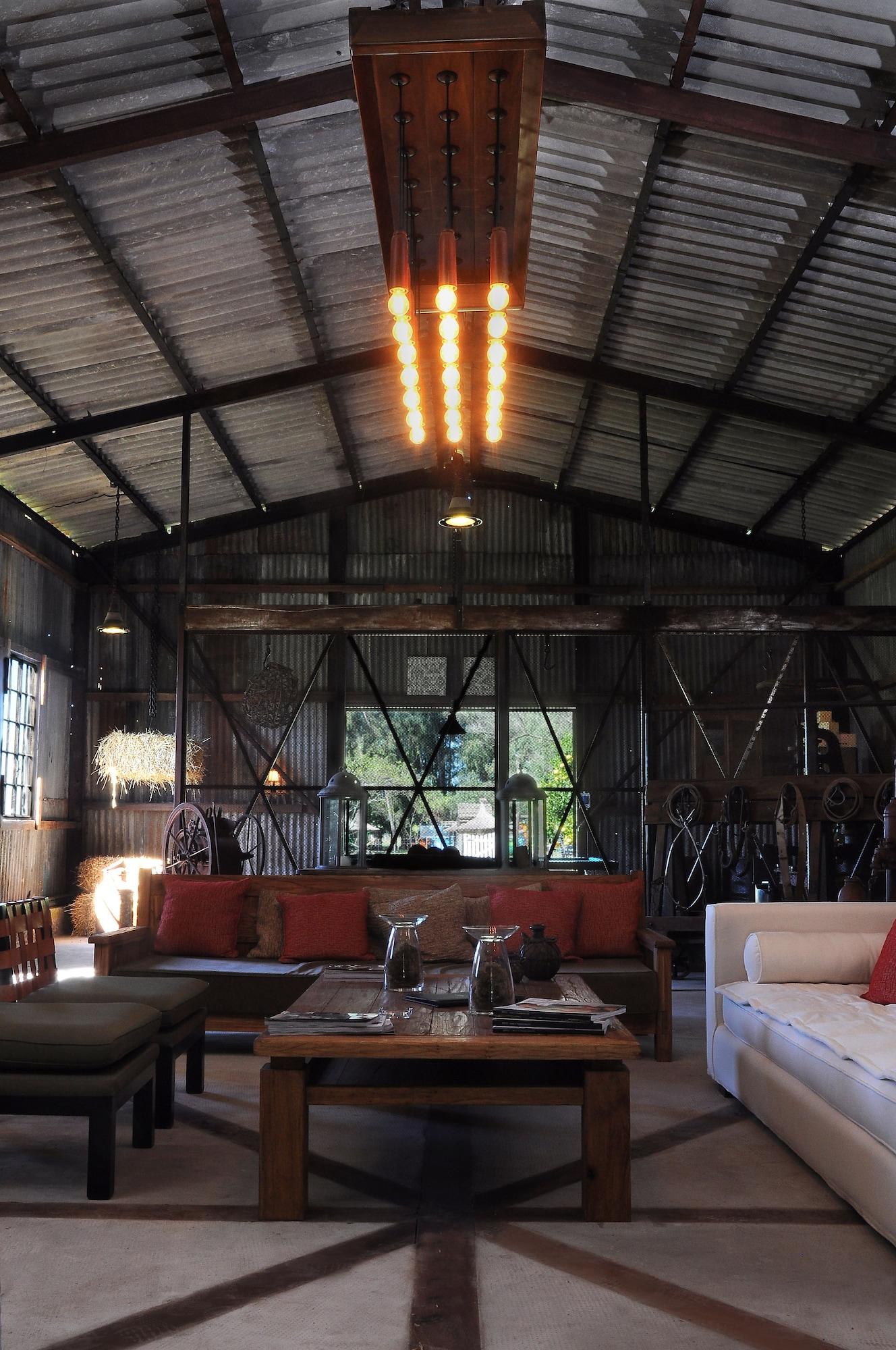 Vista Lobby Howard Johnson by Wyndham Finca Maria Cristina