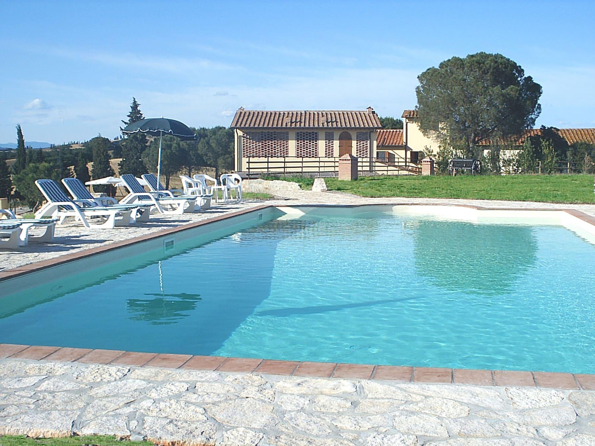 Vista Piscina Agriturismo le Docce