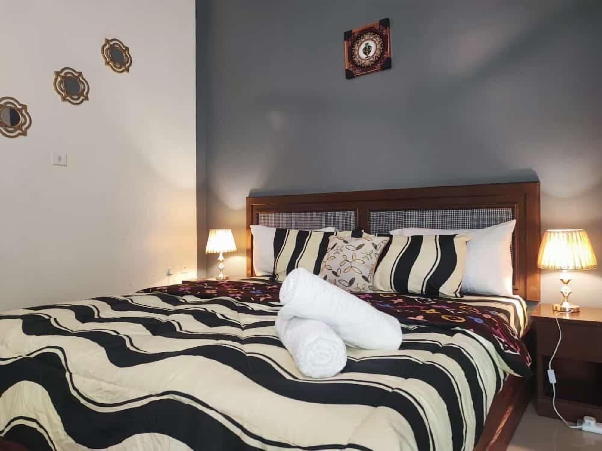 Habitación LLOYDS BEACH RESORT and SPA