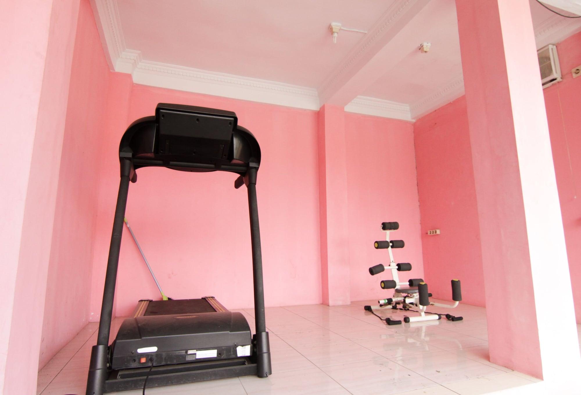 Gimnasio Grand Ciwareng Inn