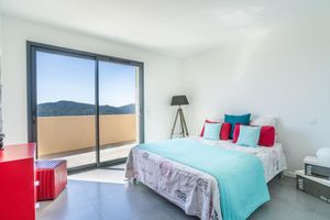 Alquiler Vacacional - Spacious villa, oustanding views on sea and mountains, garden is 1600m2, 5****