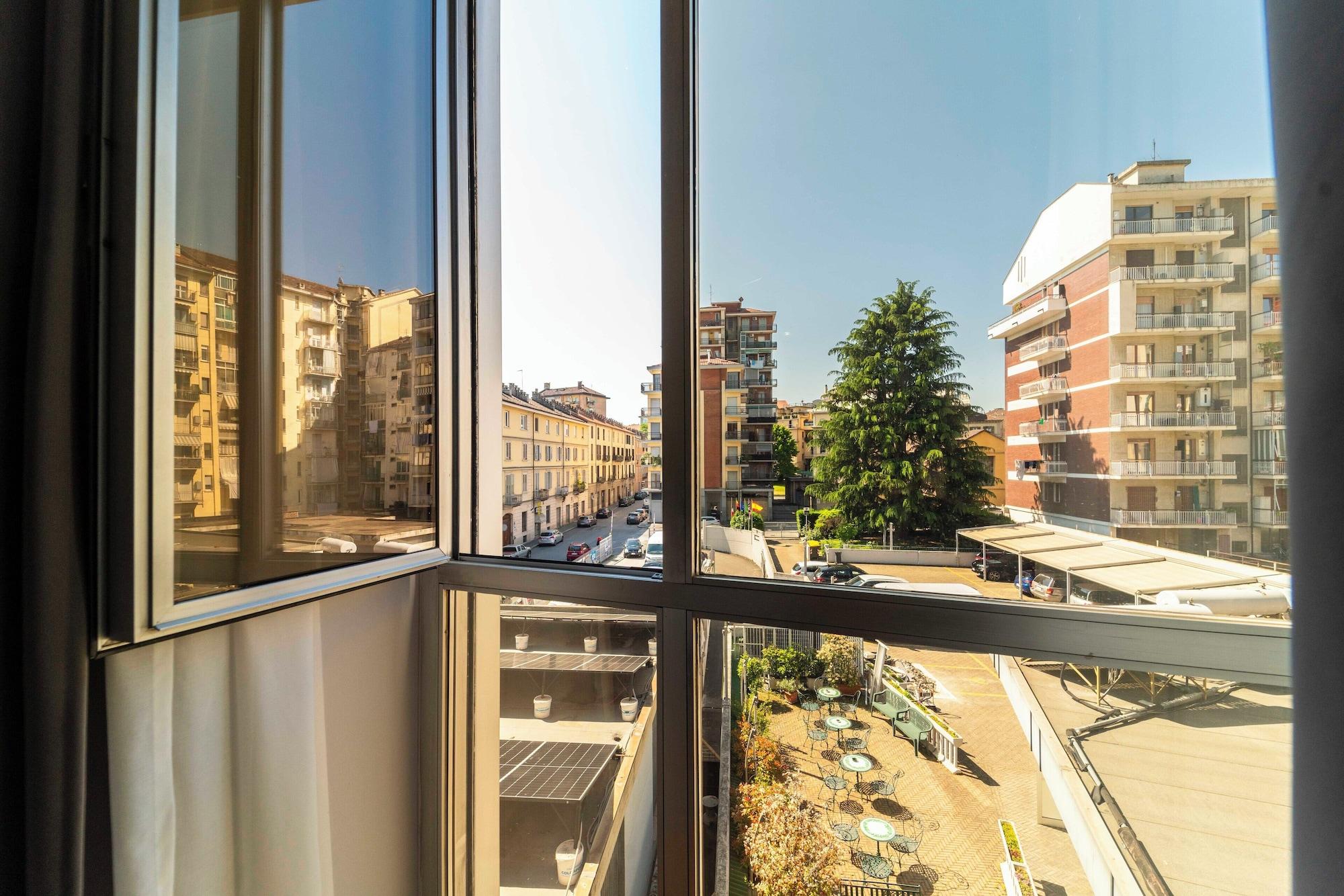 Vista Exterior Hotel Turin Royal