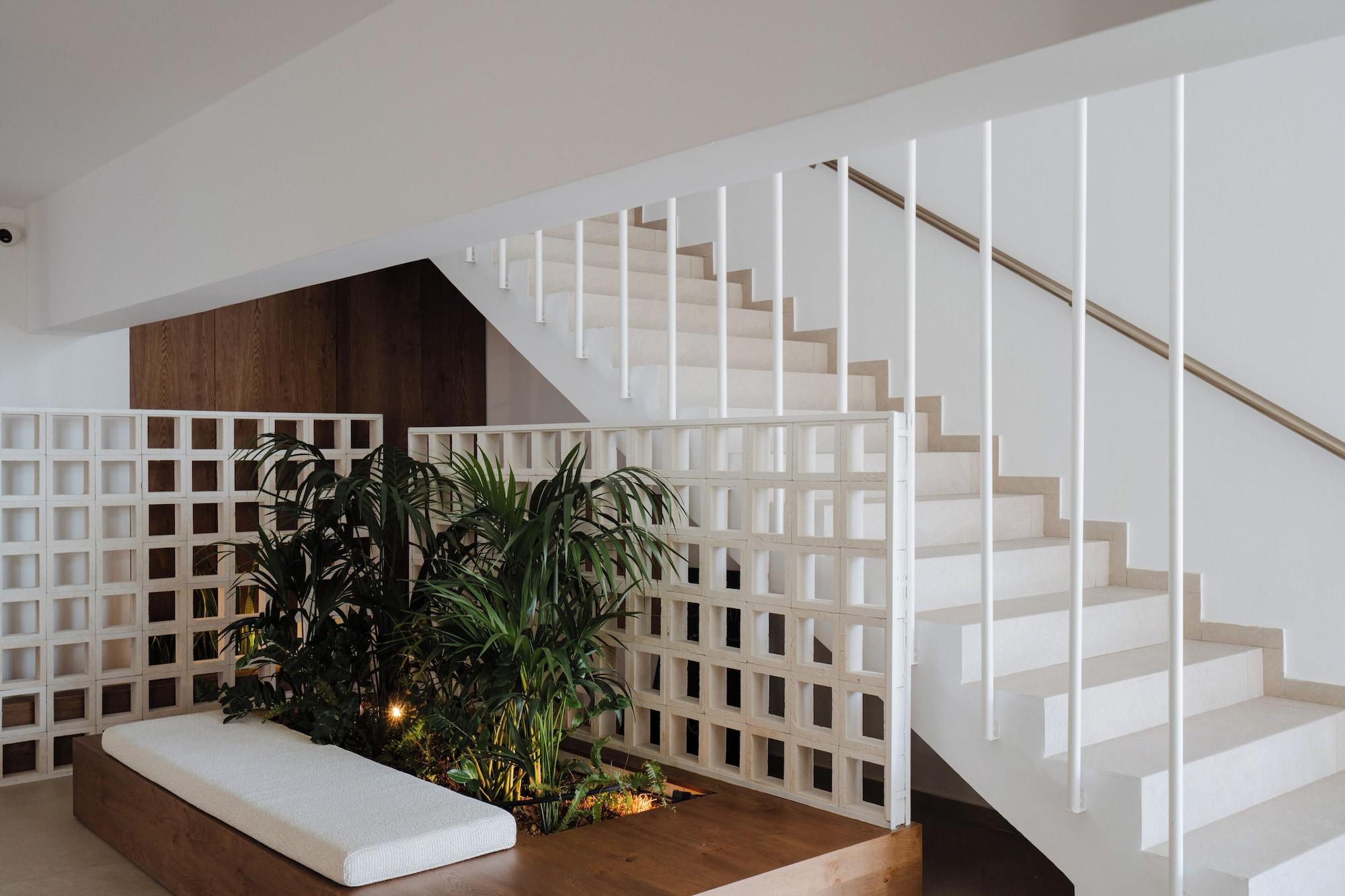 Vista Lobby Portiani Suites