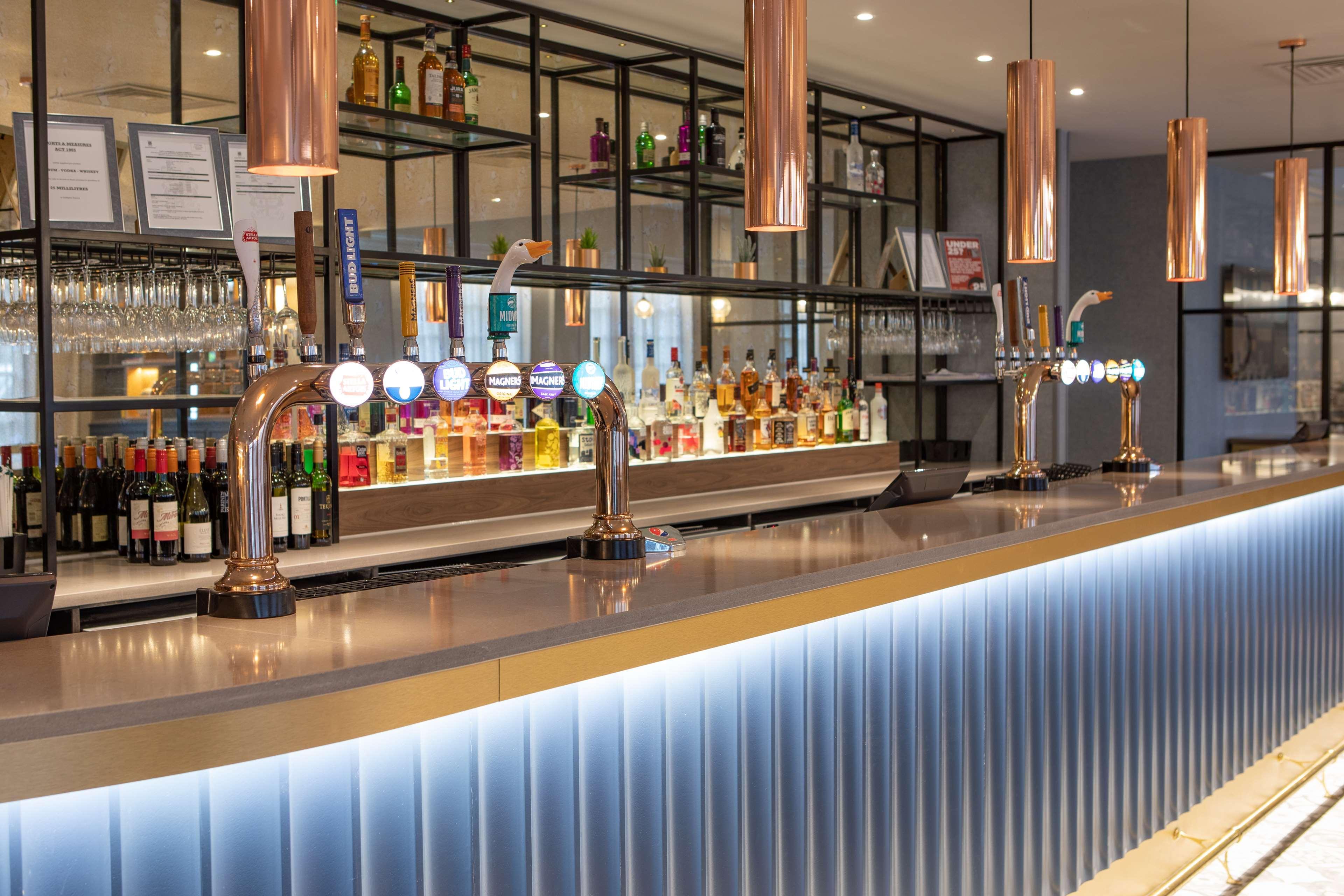 Bar/Salón DoubleTree by Hilton Stoke on Trent