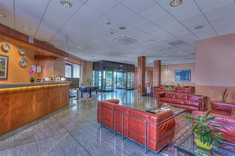 Vista Lobby Gotha Hotel