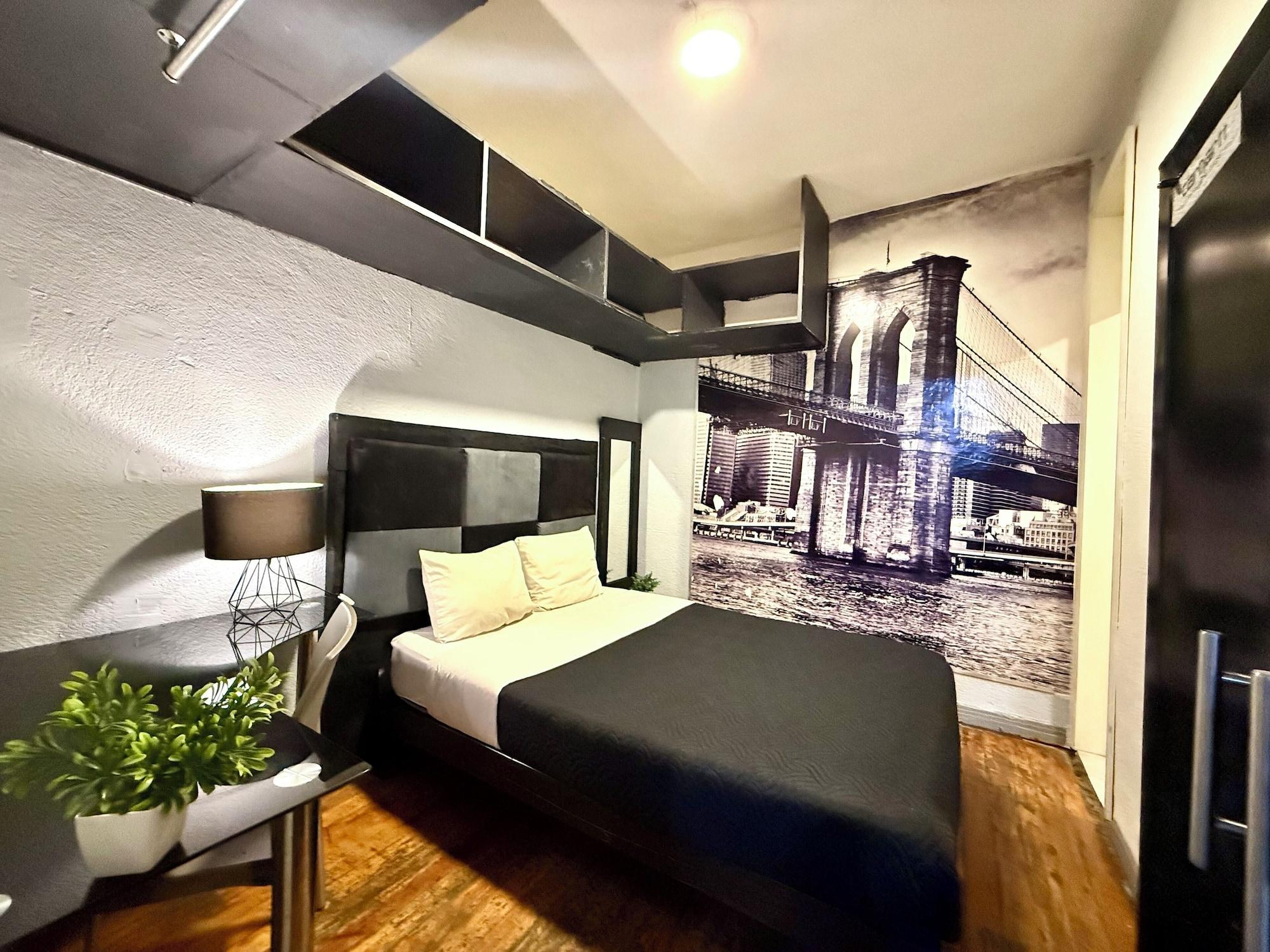 Varios RMS Hostal - Condesa