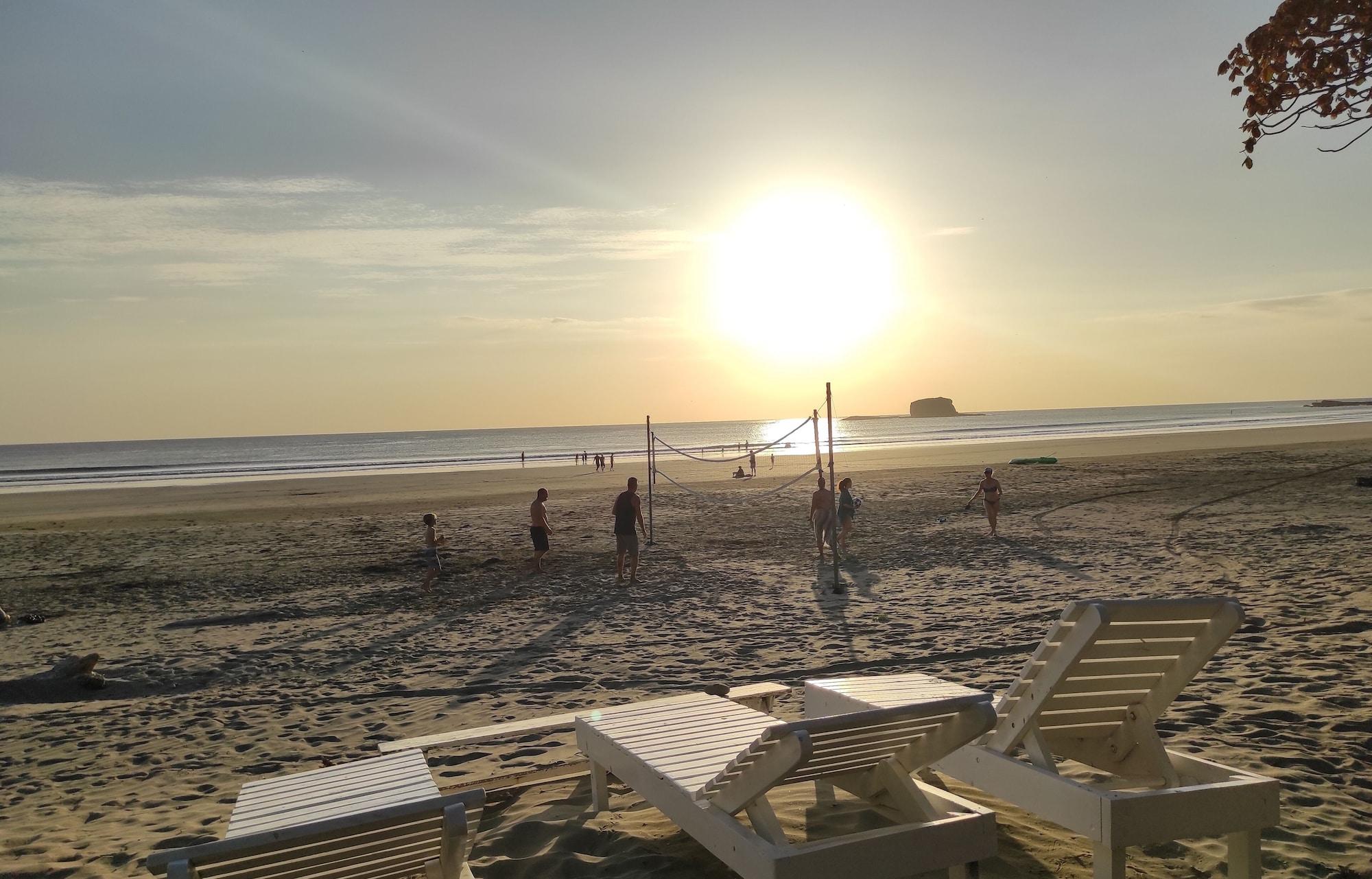 Instalaciones Recreativas Playa Hermosa Ecolodge