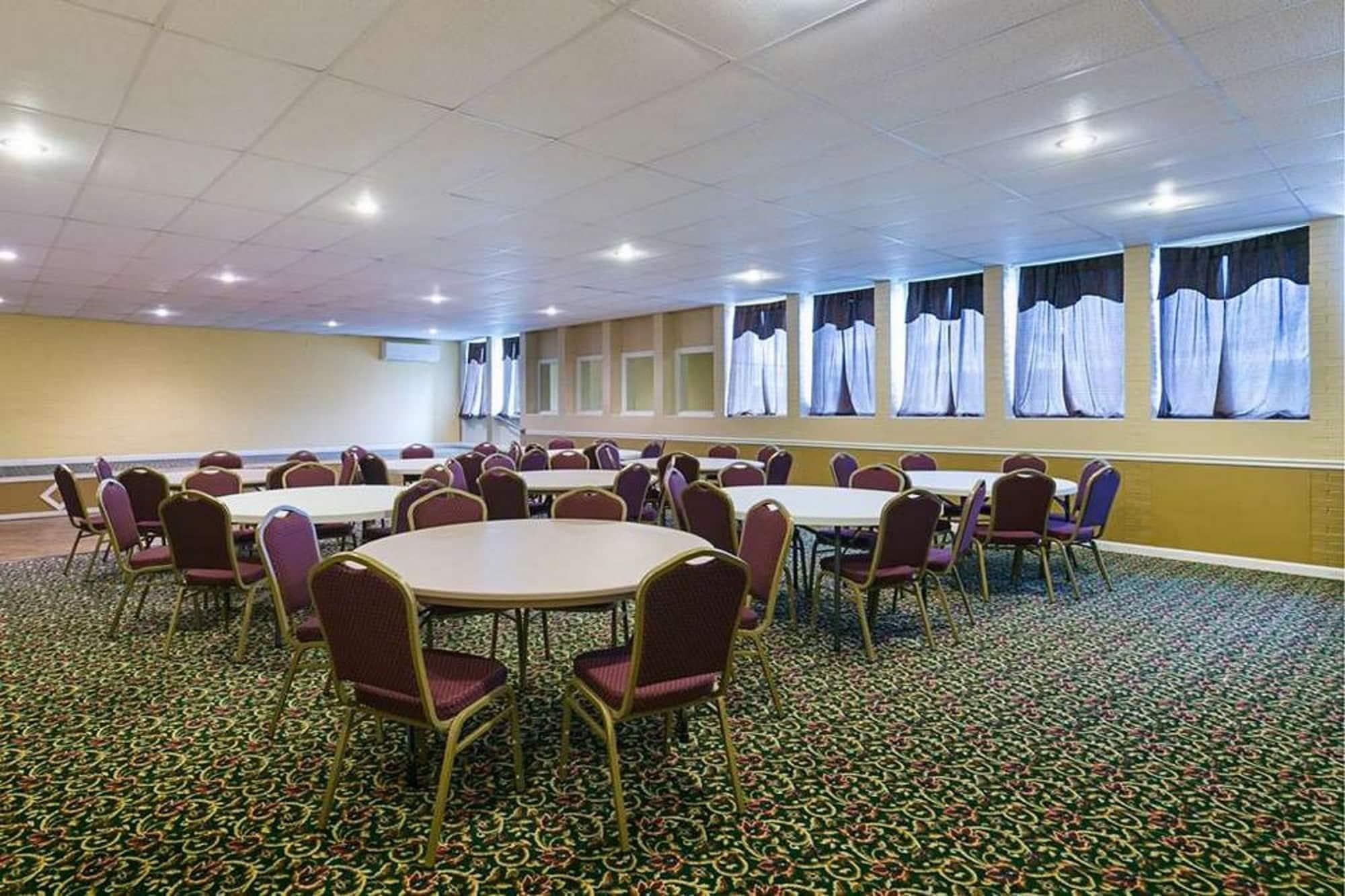 Restaurant Rodeway Inn & Suites Enterprise