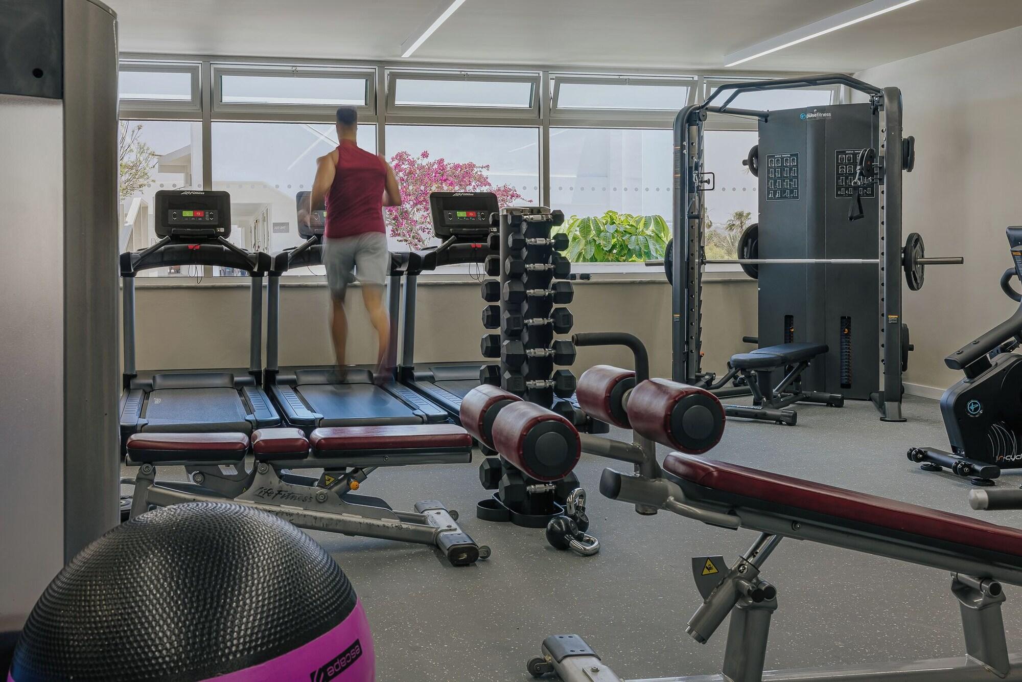 Gimnasio Nissi Beach Resort
