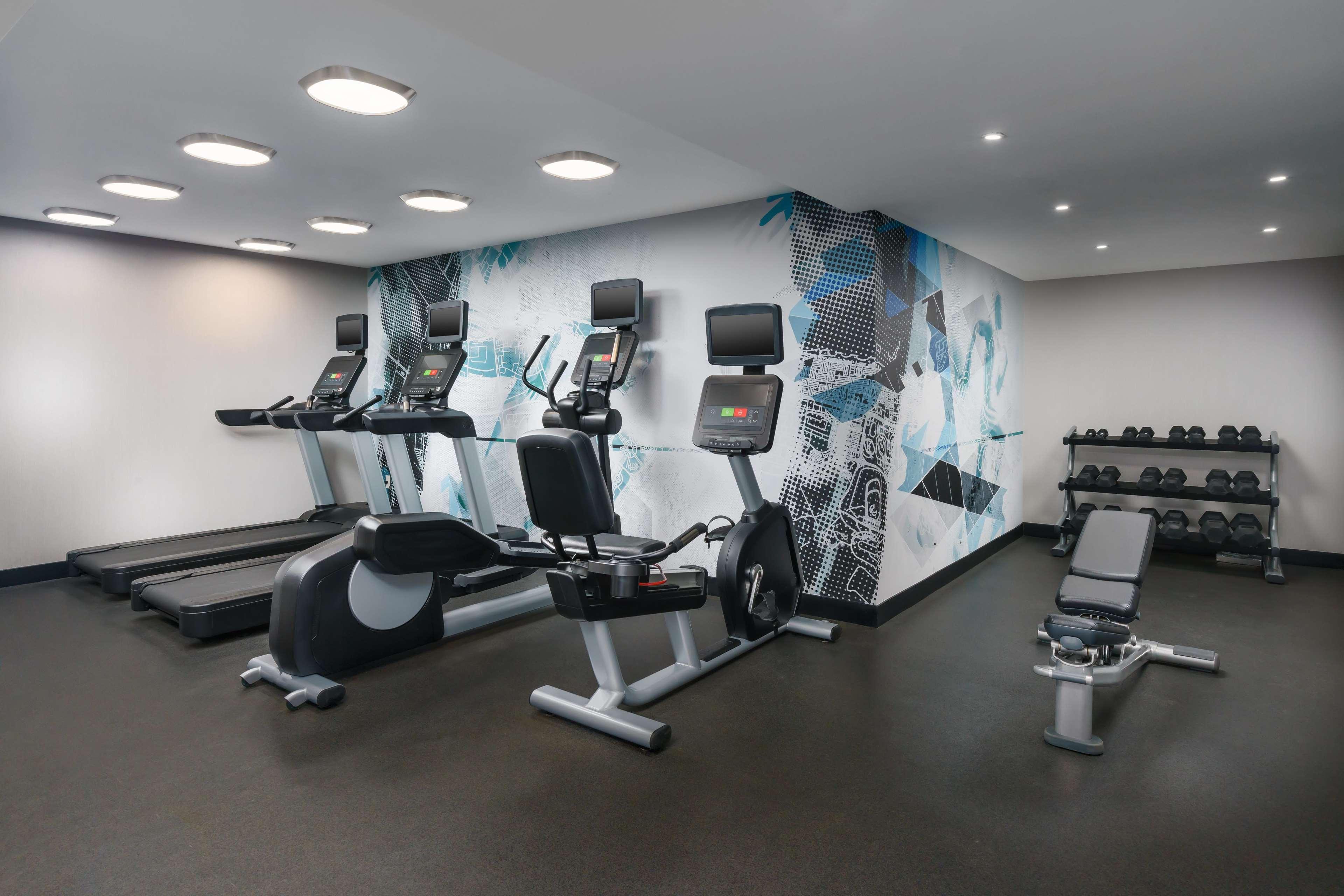 Instalaciones Recreativas Doubletree by Hilton New York Times Square South
