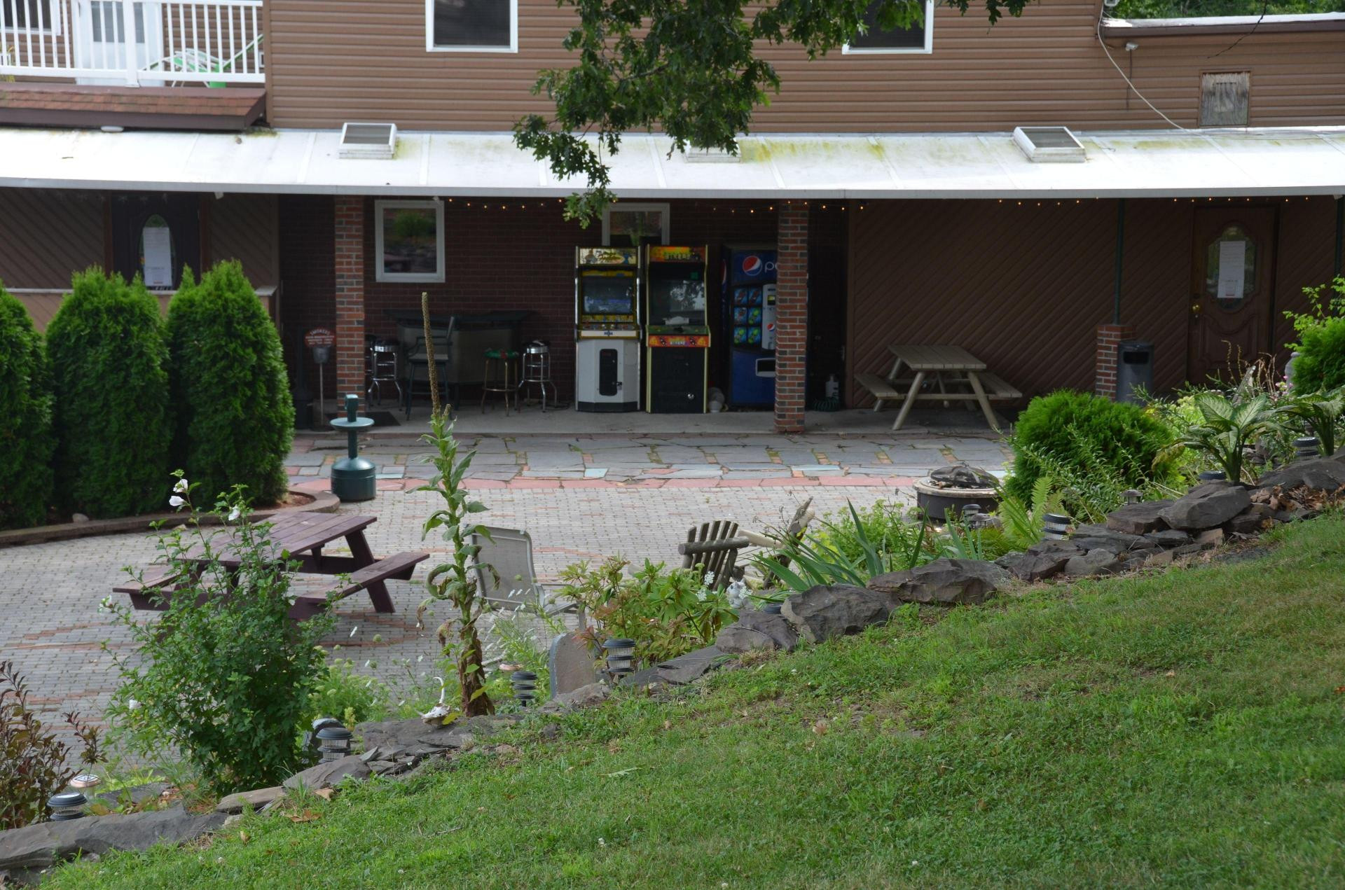Vista Exterior B&B Lounge