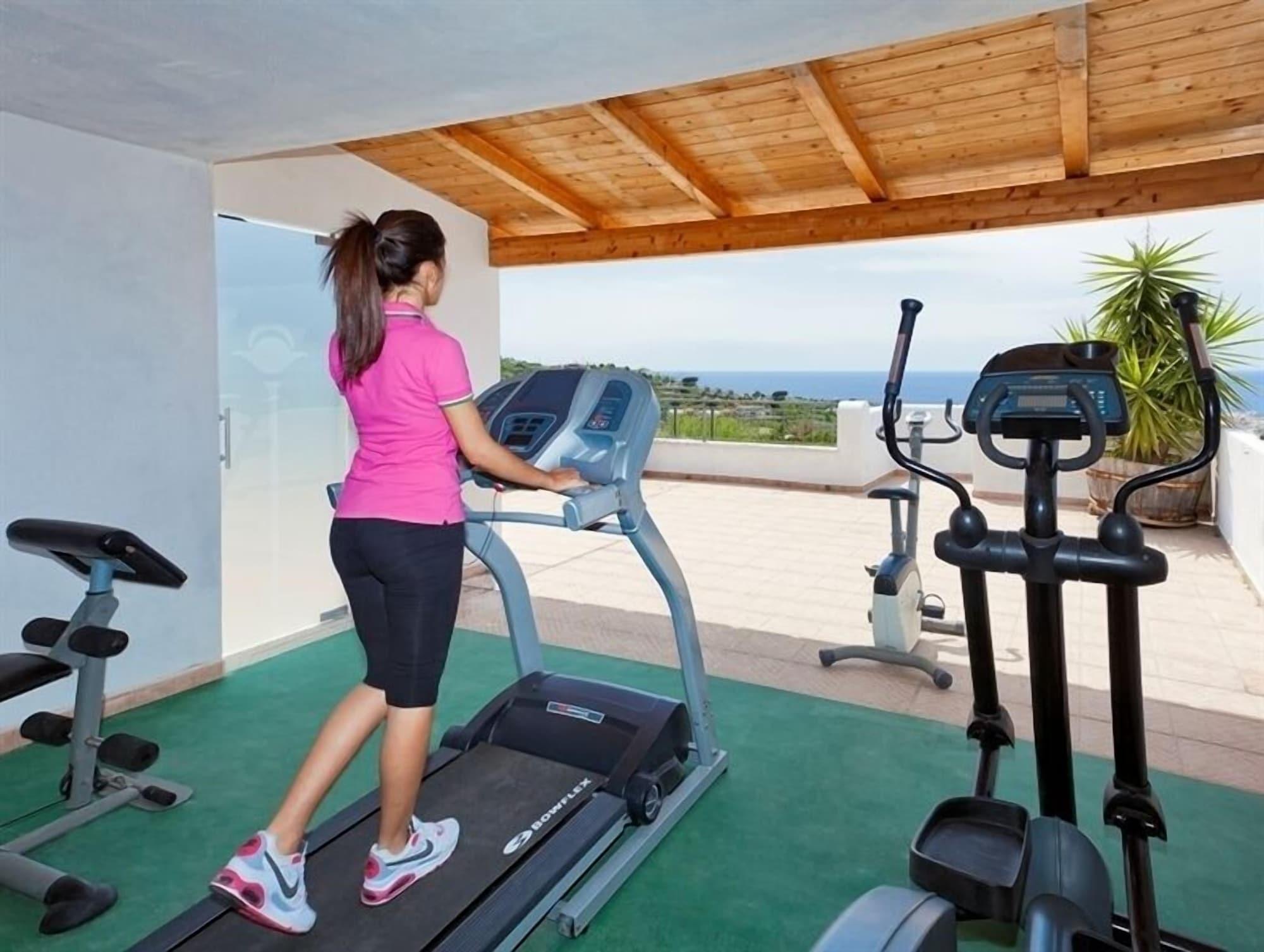 Gimnasio Hotel Residence La Rosa