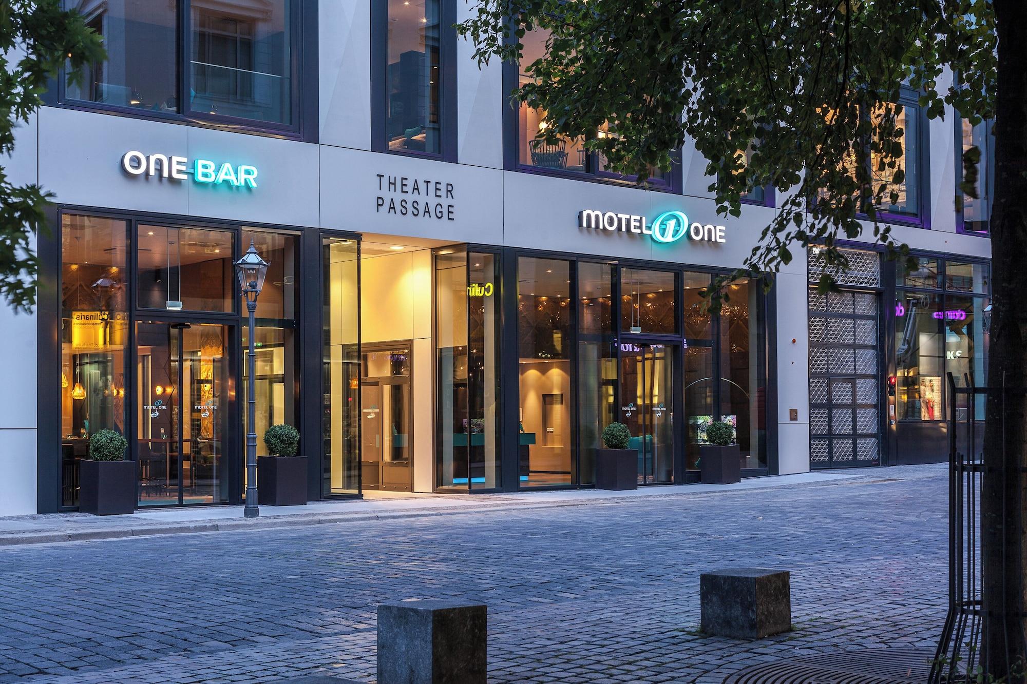 Vista Exterior Motel One Leipzig - Augustusplatz