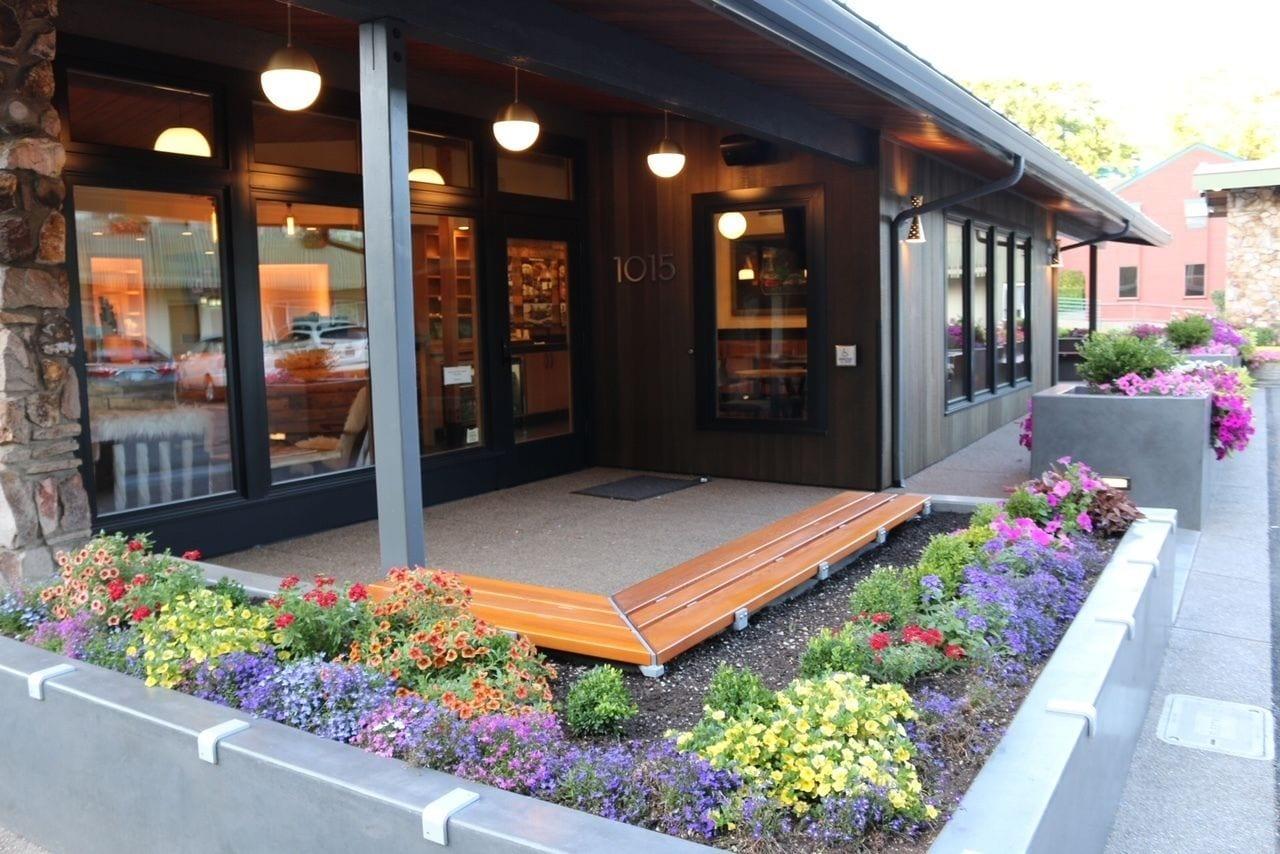 Vista Exterior Timbers Inn