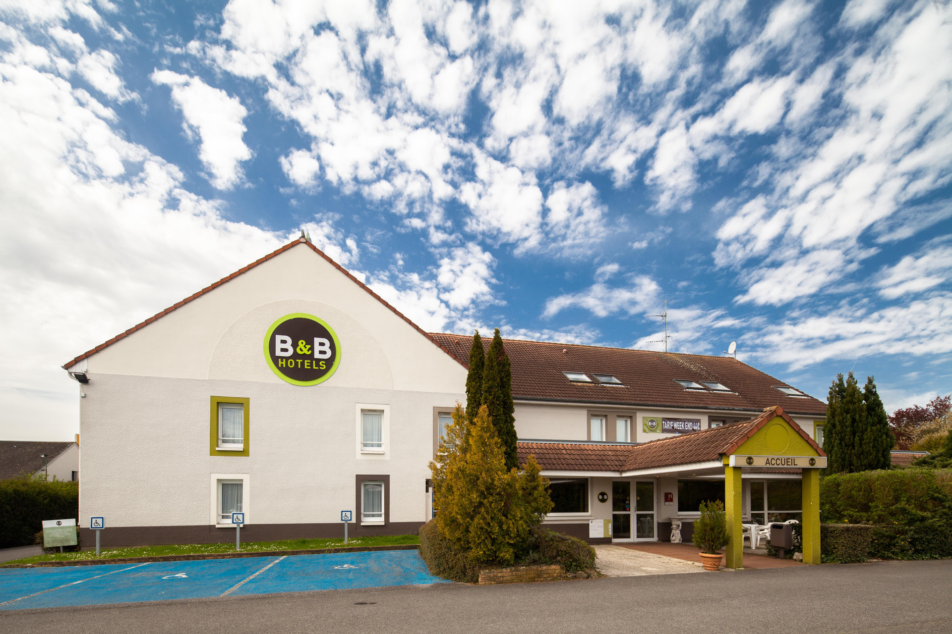 Vista Exterior B&B HOTEL Saint-Quentin