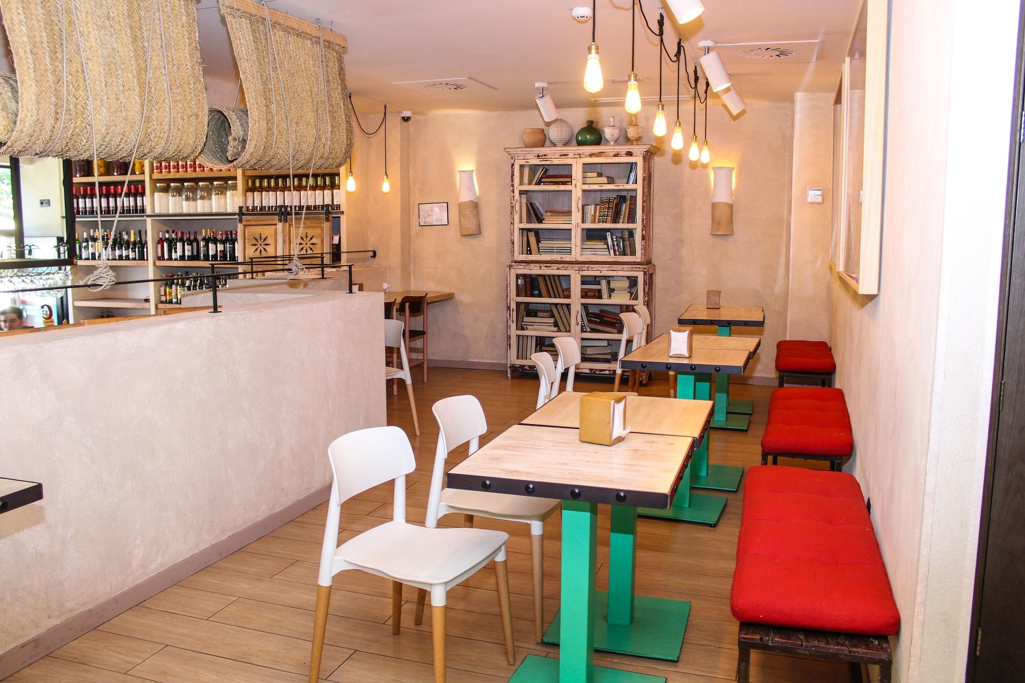 Bar/Salón TOC Hostel Sevilla