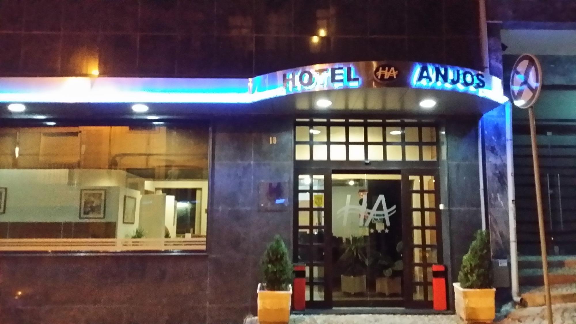 Varios Hotel Anjos
