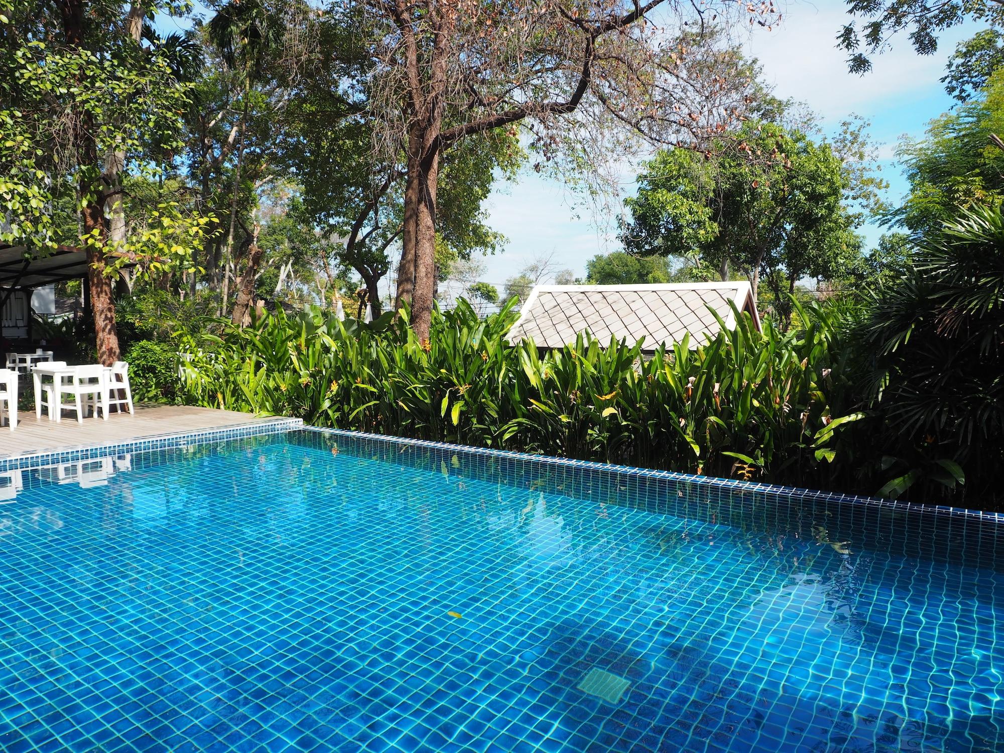 Vista Piscina Lima Bella Resort