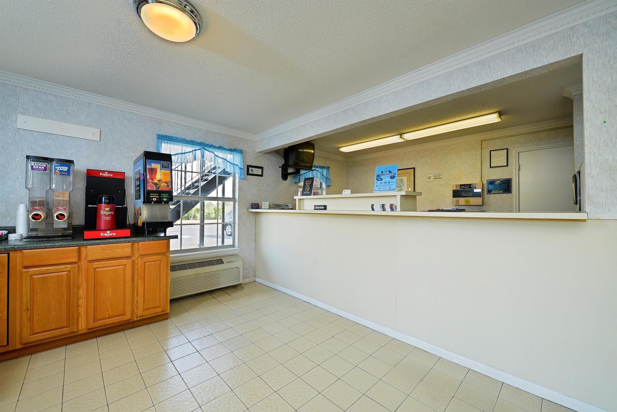 Vista Lobby Americas Best Value Inn Winnsboro, SC