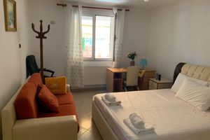 Arriendo temporal - A 3-floor Building With 4 Bedroom, Near Beach