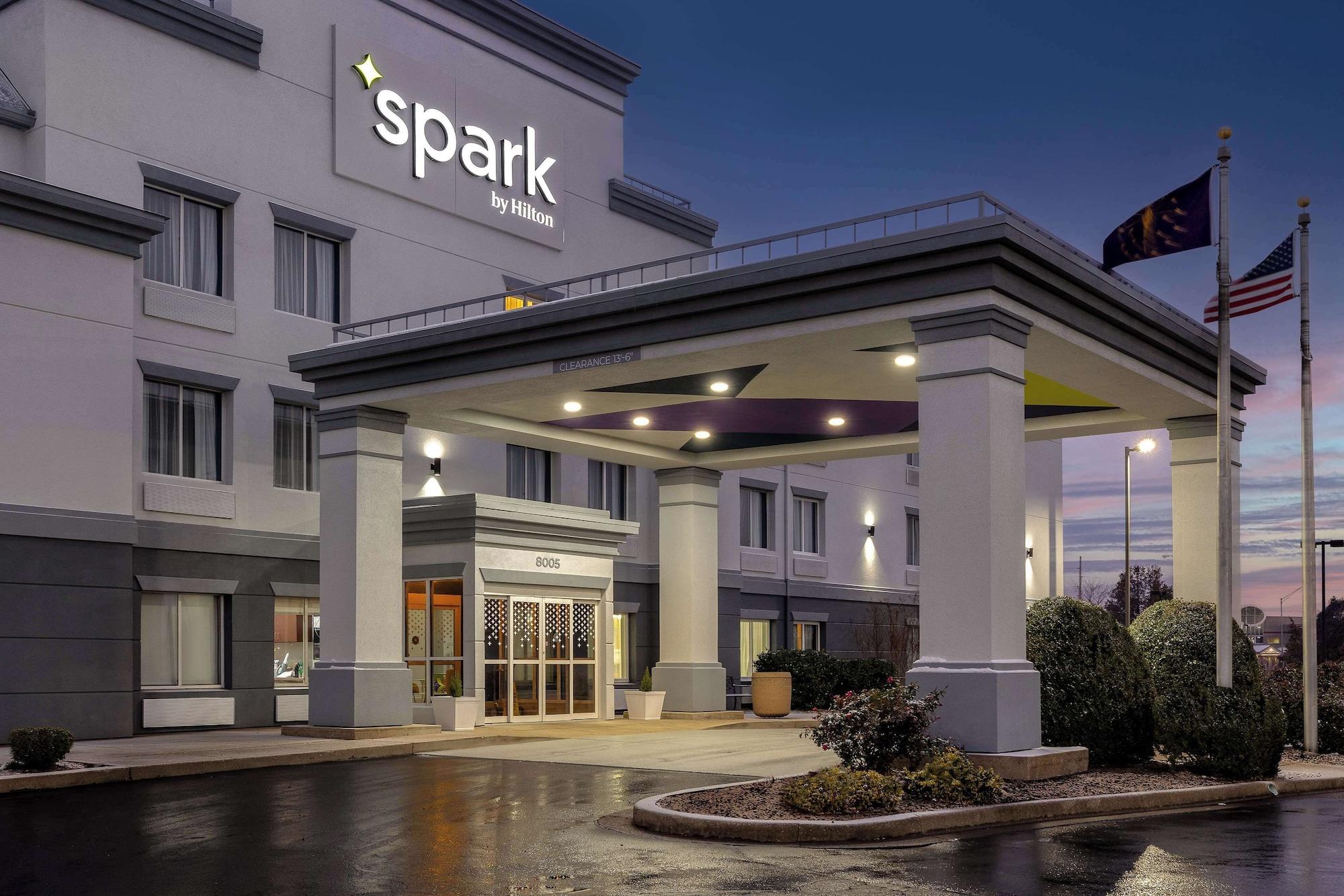 Vista Exterior Spark by Hilton Evansville East, IN