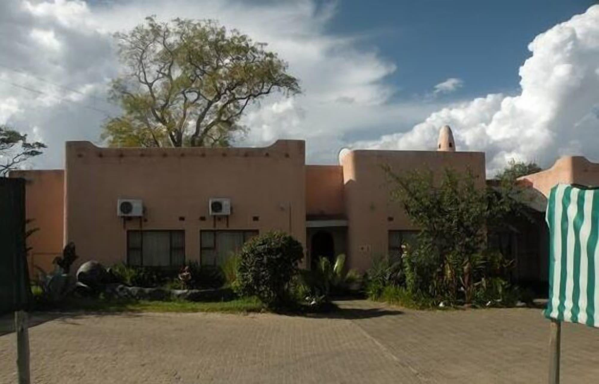 Vista Lobby Liya Guest Lodge