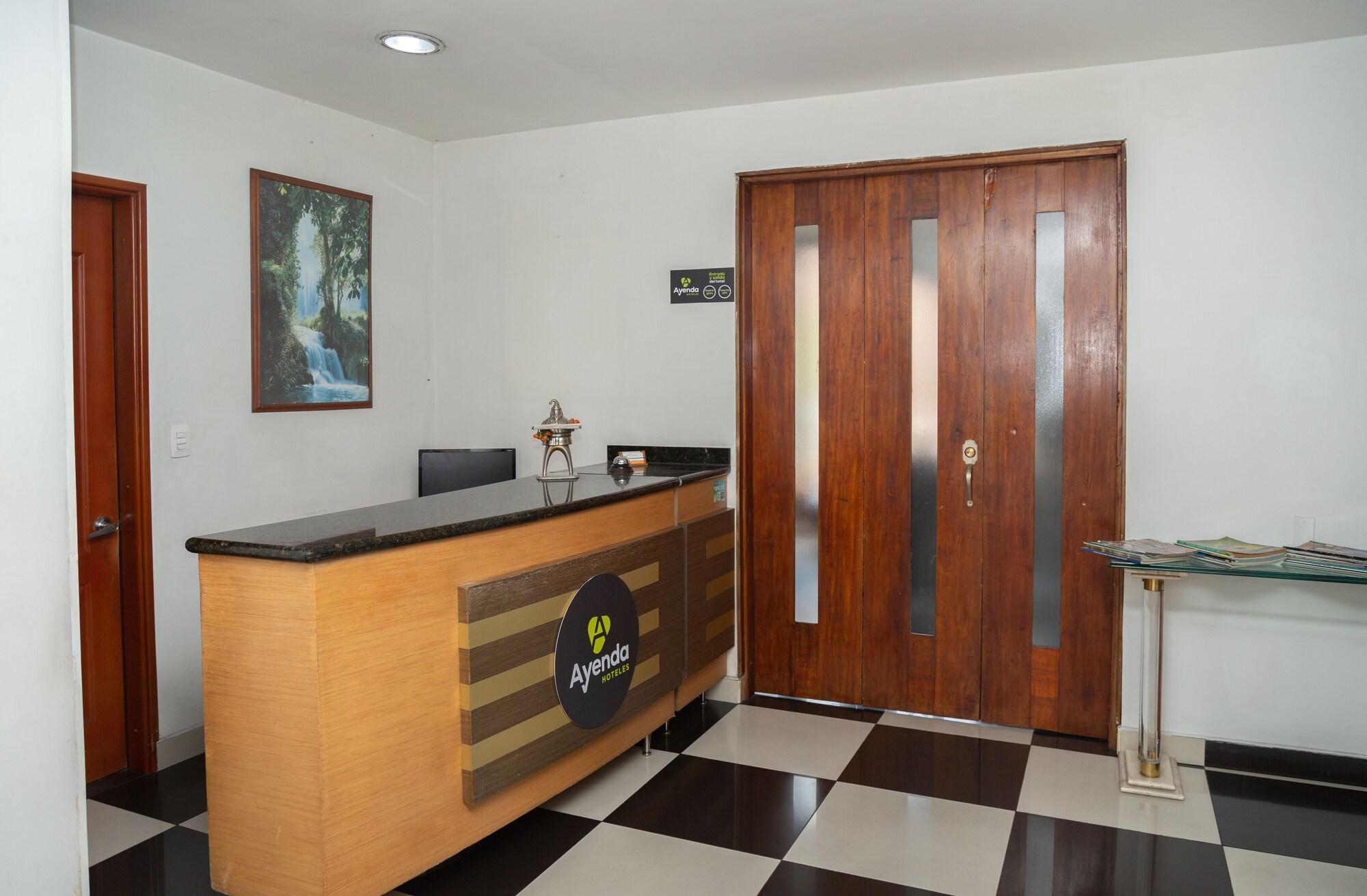 Vista Lobby Ayenda 1131 Casa Valencia