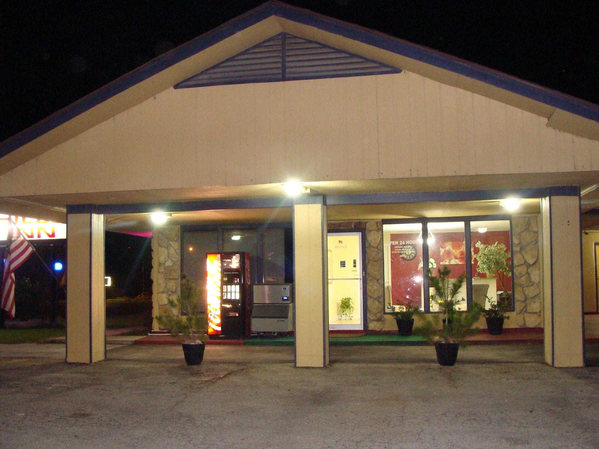 Vista Exterior Hico Hills Inn