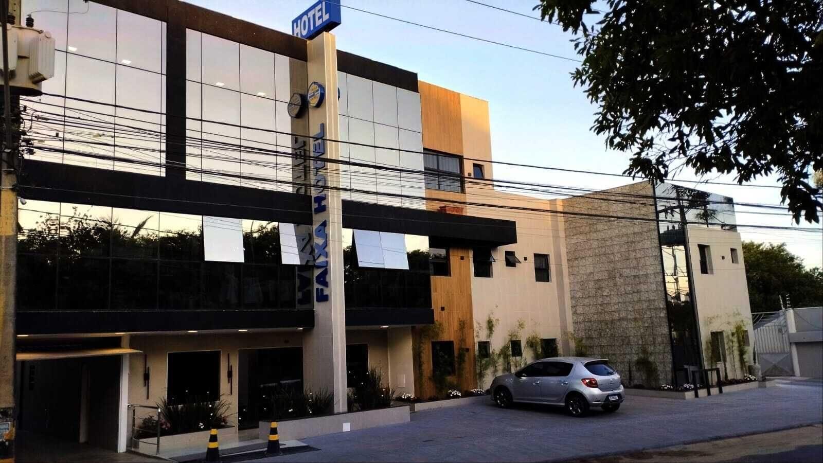 Vista Exterior Faixa Hotel