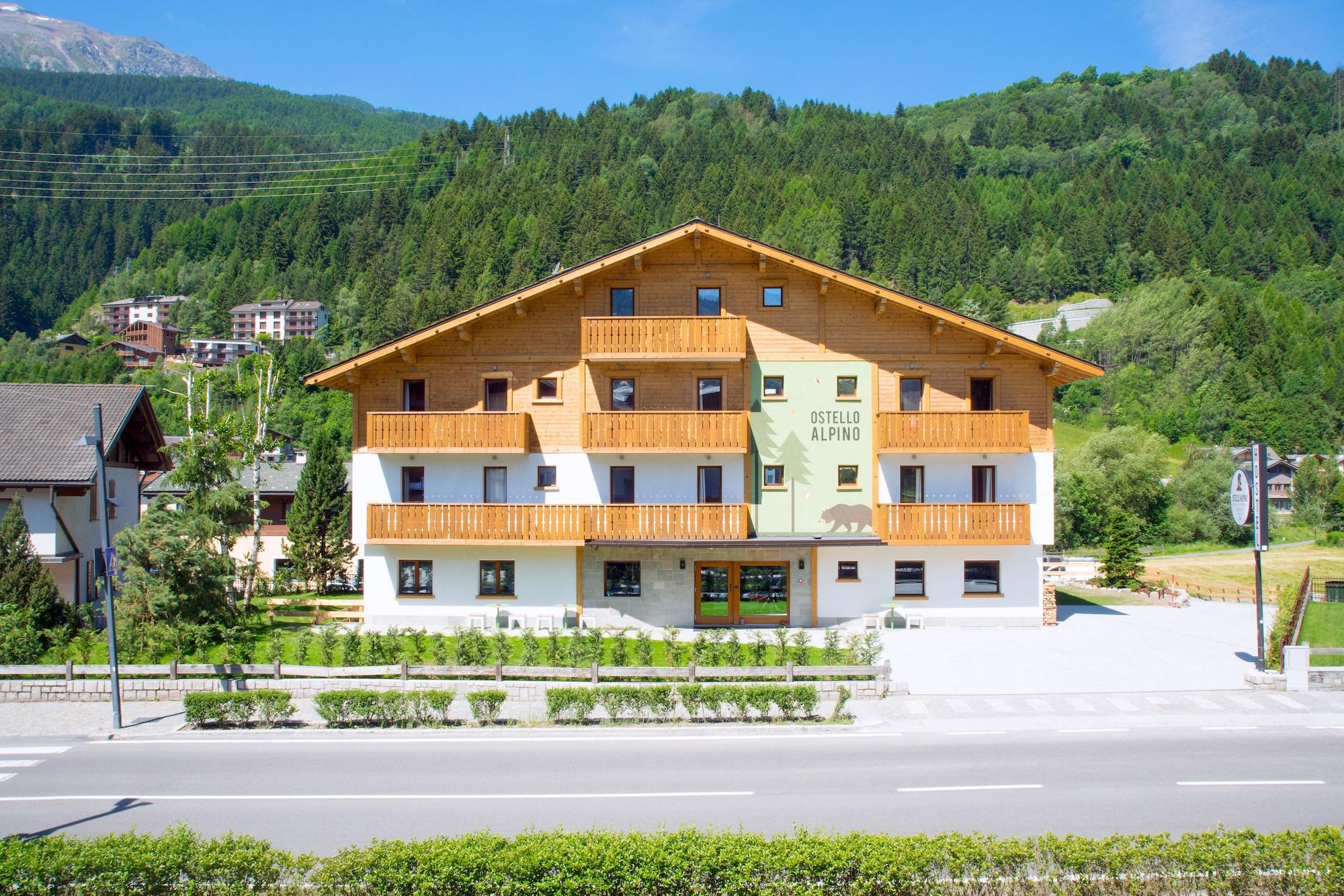 Vista Exterior Ostello Alpino