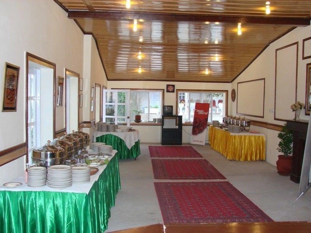 Salón de Baile Lockwood Hotel Murree