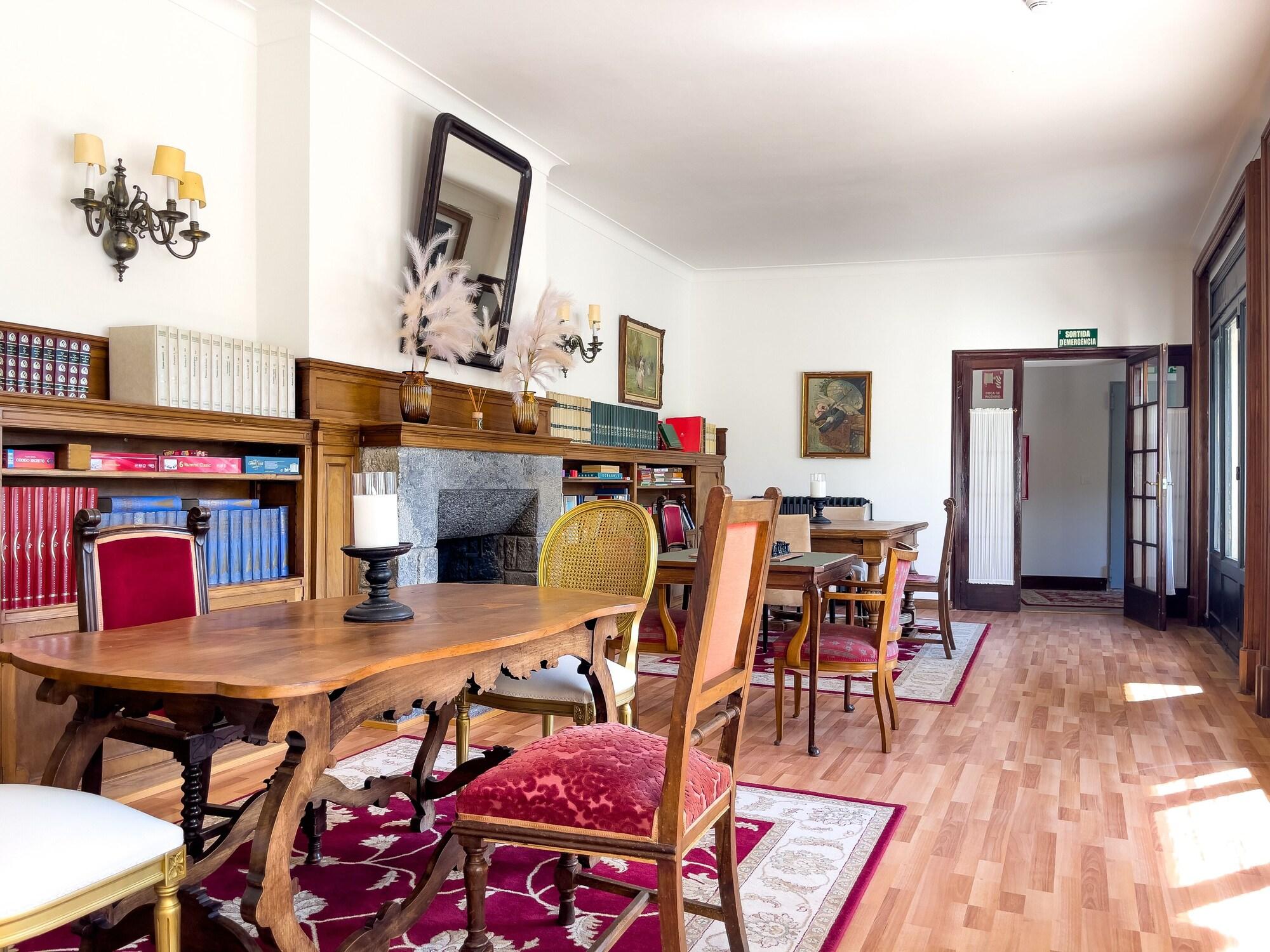 Comodidades del Alojamiento Angelats Hotel
