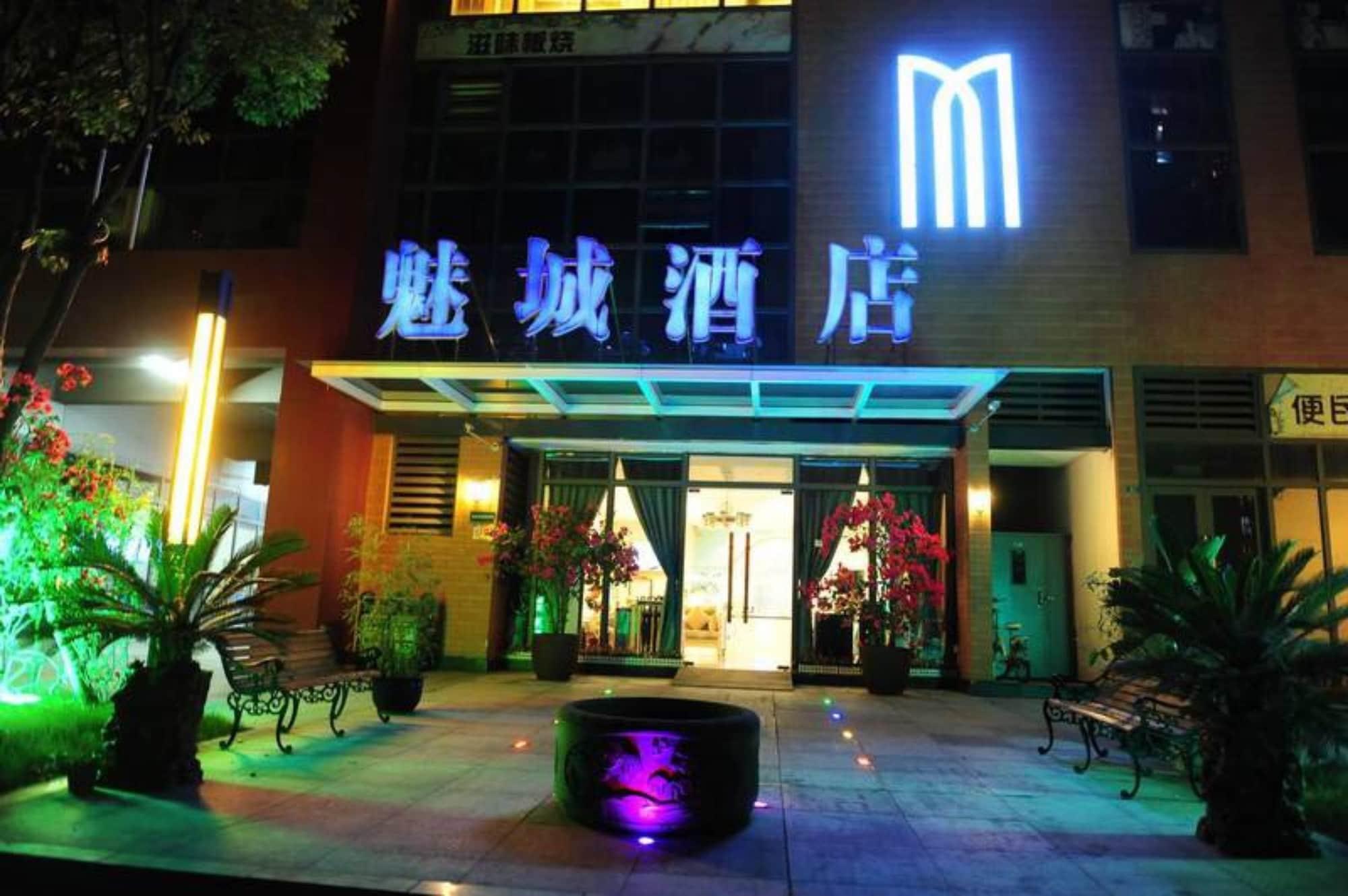 Vista Exterior Chengdu Charm City Hotel