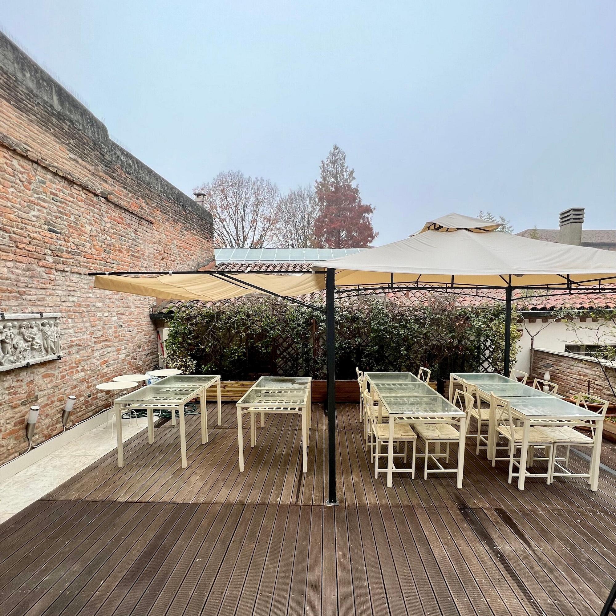 Varios Avanguardia Art Club