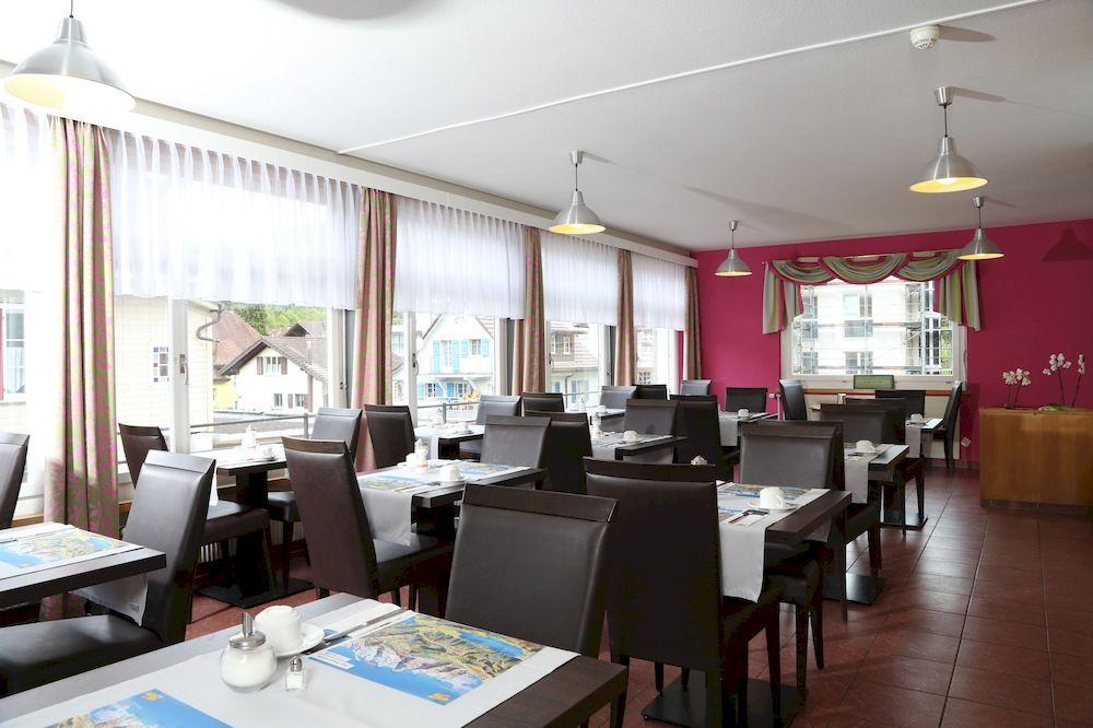 Hotel Lötschberg by null