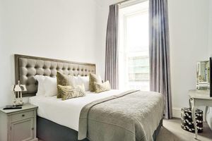 Alquiler Vacacional - JOIVY Luxury George Street Apartments: Edinburgh Suite