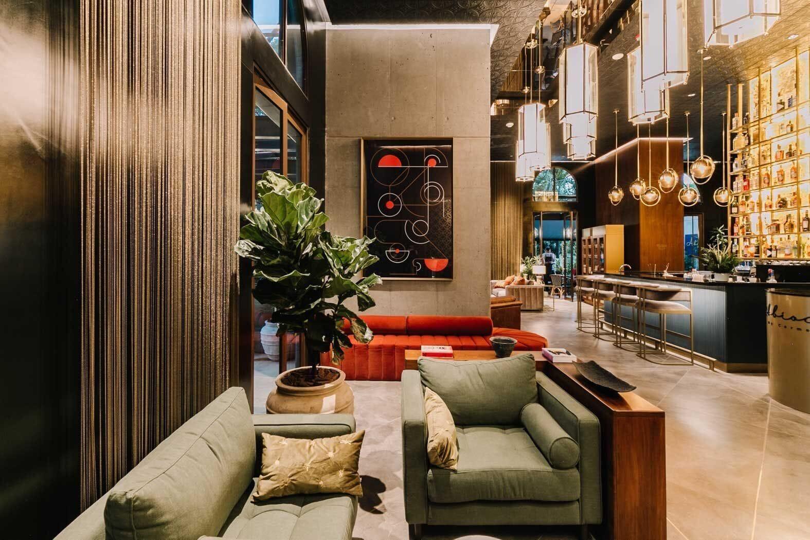 Vista Lobby Marquee Hotel
