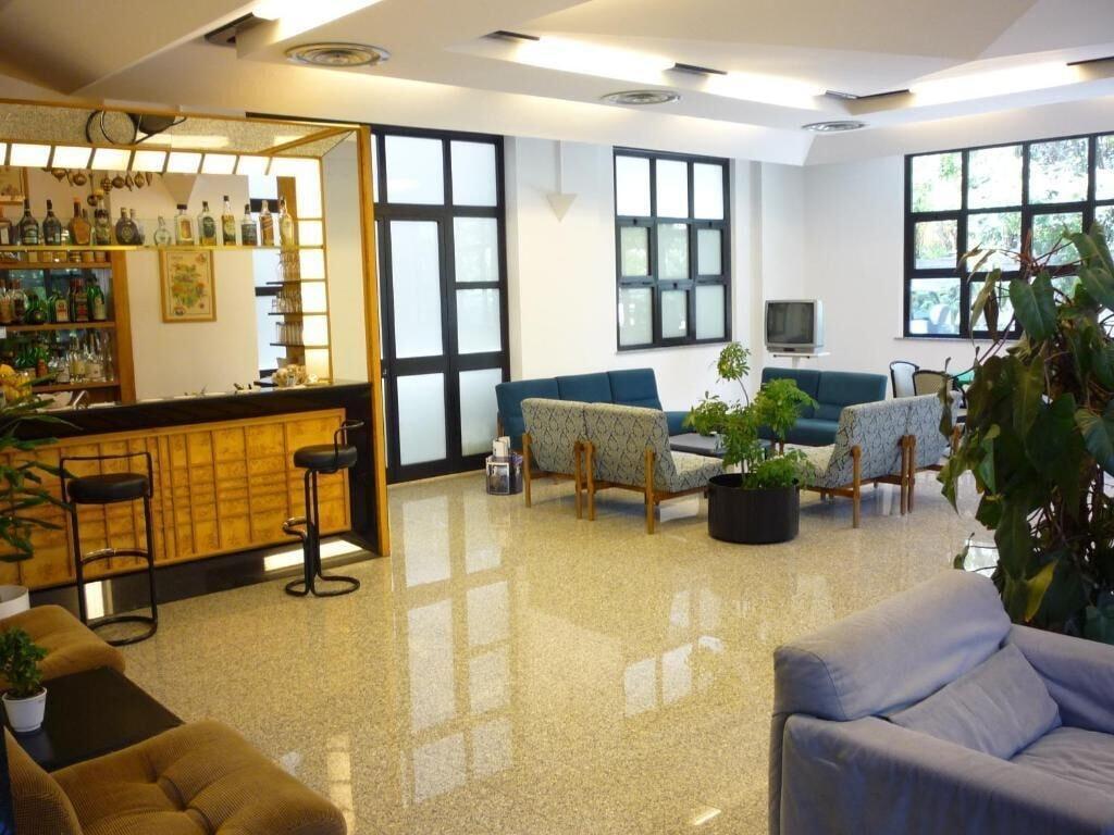 Vista Lobby Hotel Montecarlo