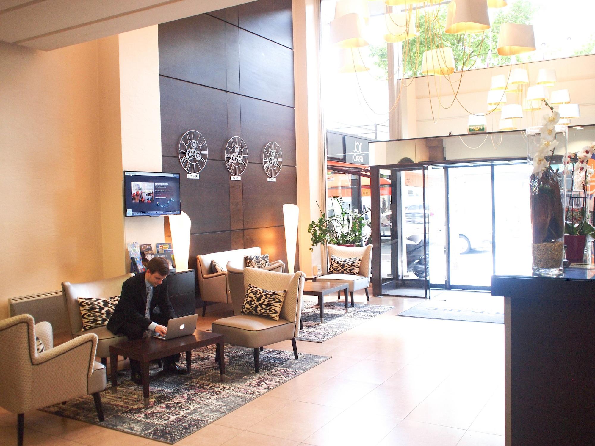 Vista Lobby Mercure Angers Centre Gare