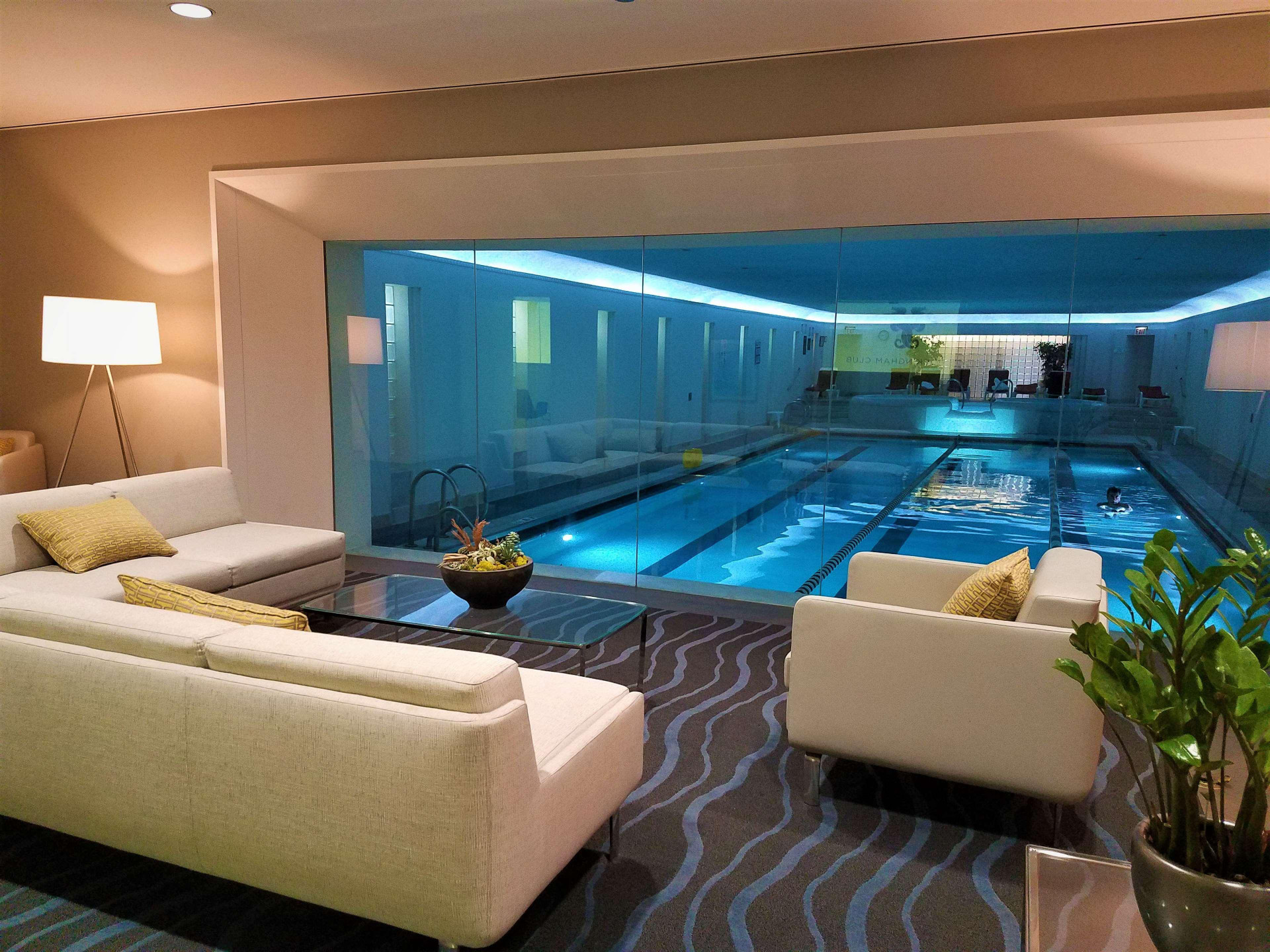 Vista Piscina The Buckingham Athletic Club