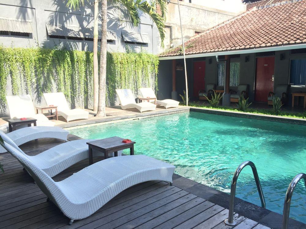 Vista Piscina Kayun Hostel