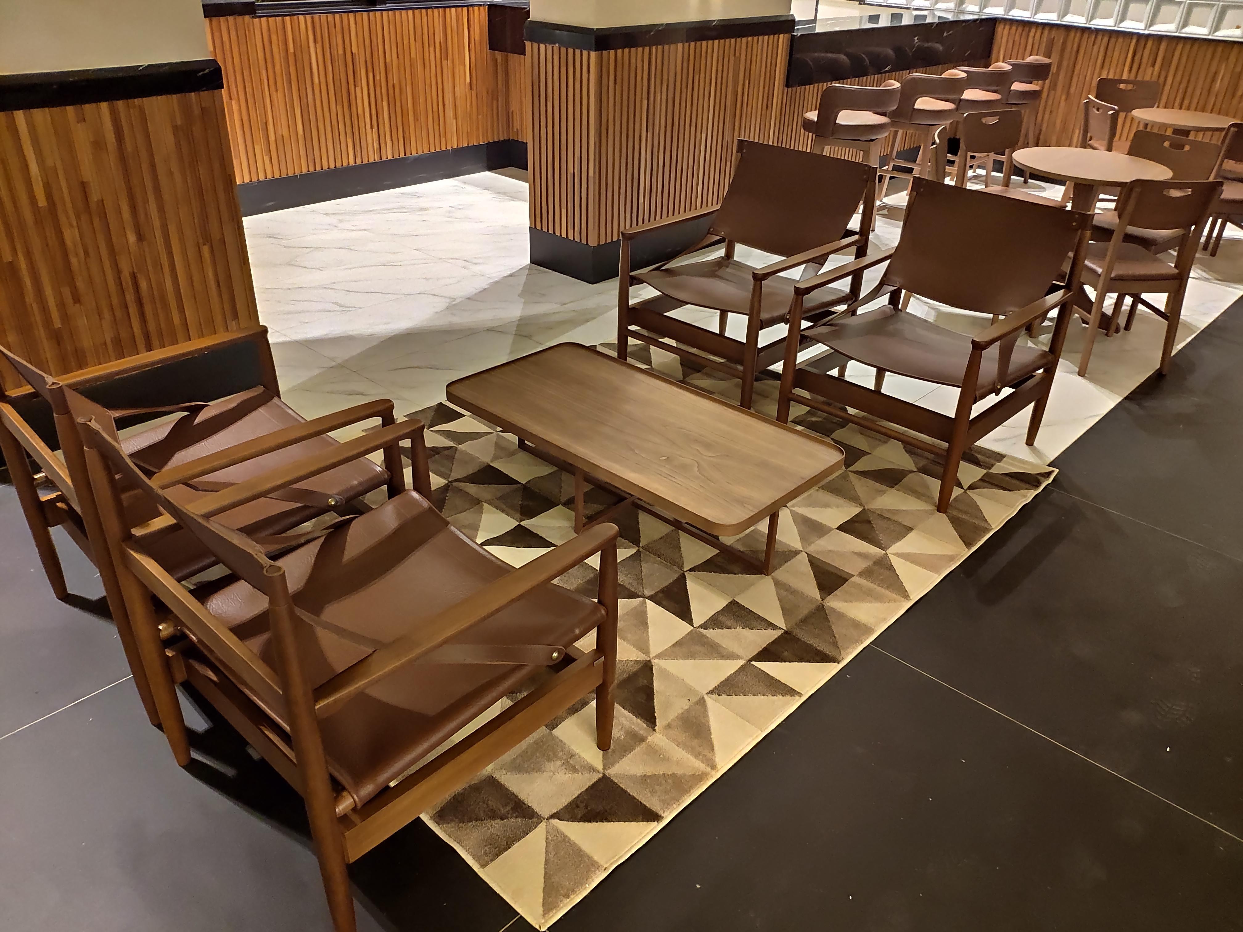 Vista Lobby HPlus Premium Palmas