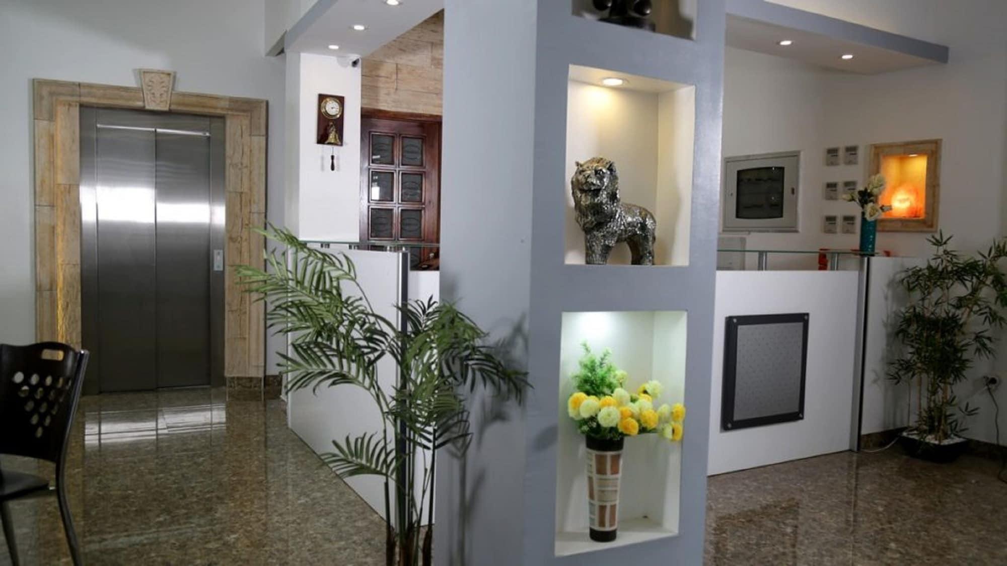 Vista Lobby Fantazia Hotel