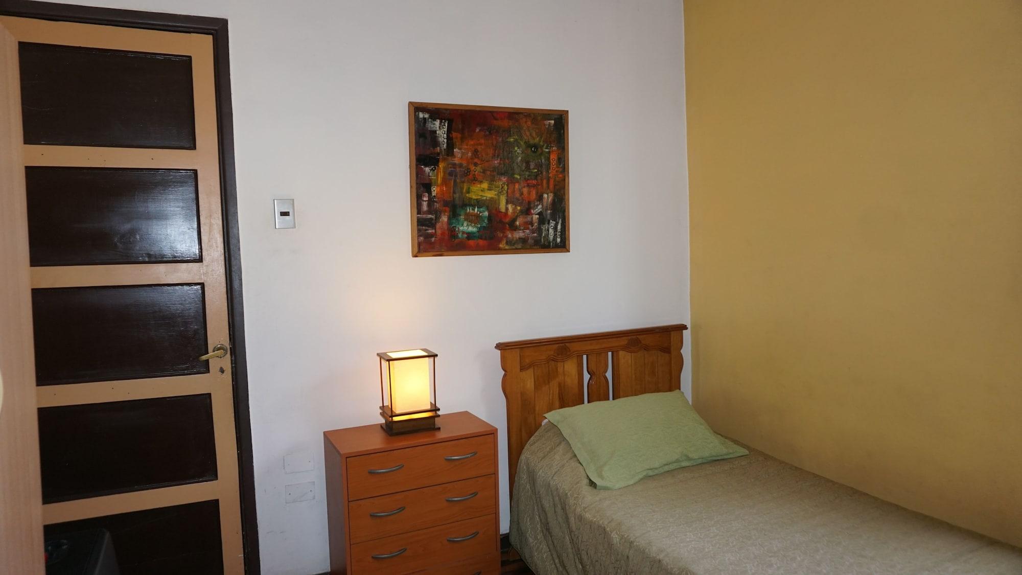 Habitación Ventana Sur Hostel