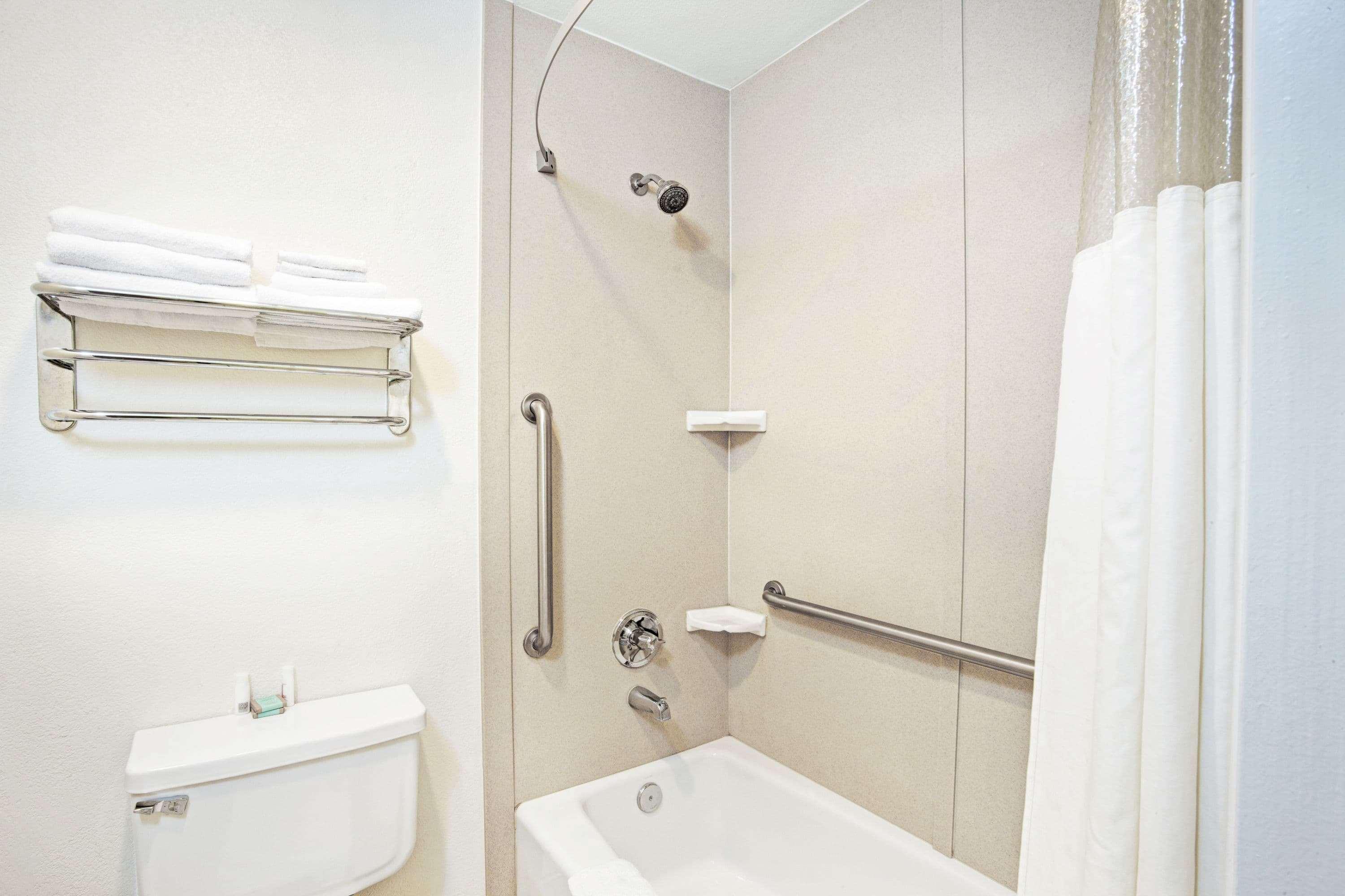 Vista Lobby Travelodge by Wyndham Banning CA Near Casino/Outlet Mall